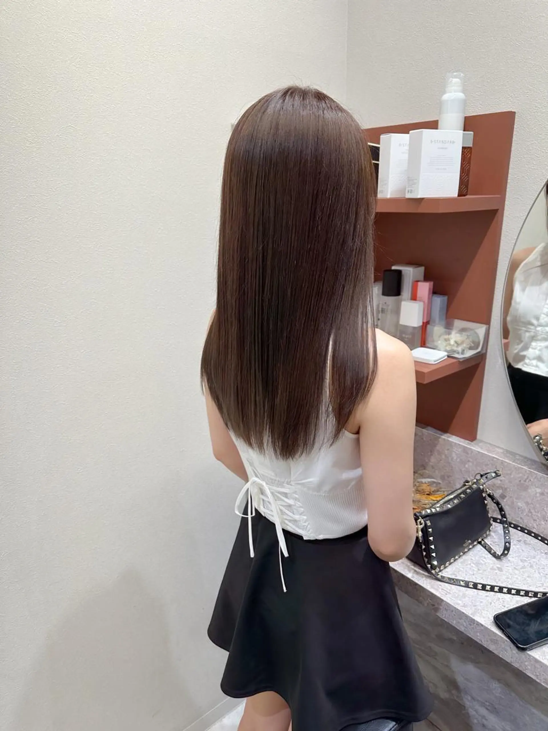 セミロング カラー autre所属・大久保 ひでなりのヘアスタイル