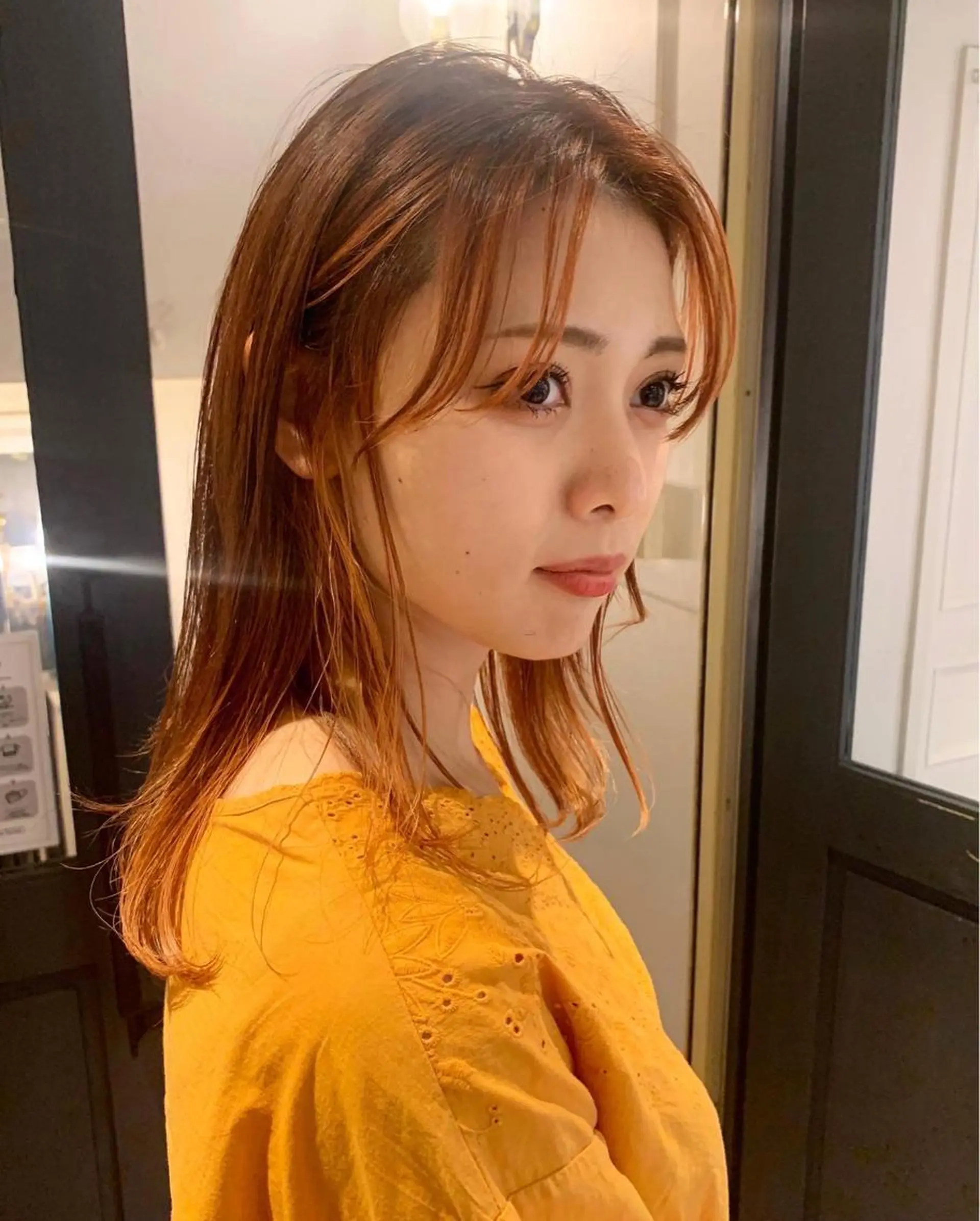 ミディアム カラー パーマ ヘアアレンジ メンズ キッズ ネイル マツエク・マツパ センターパート ミストバング  フェイスフレーミング ミディアムネイル SALOWIN梅田茶屋町店所属・ウルフレイヤーカット /チヒロのヘアスタイル