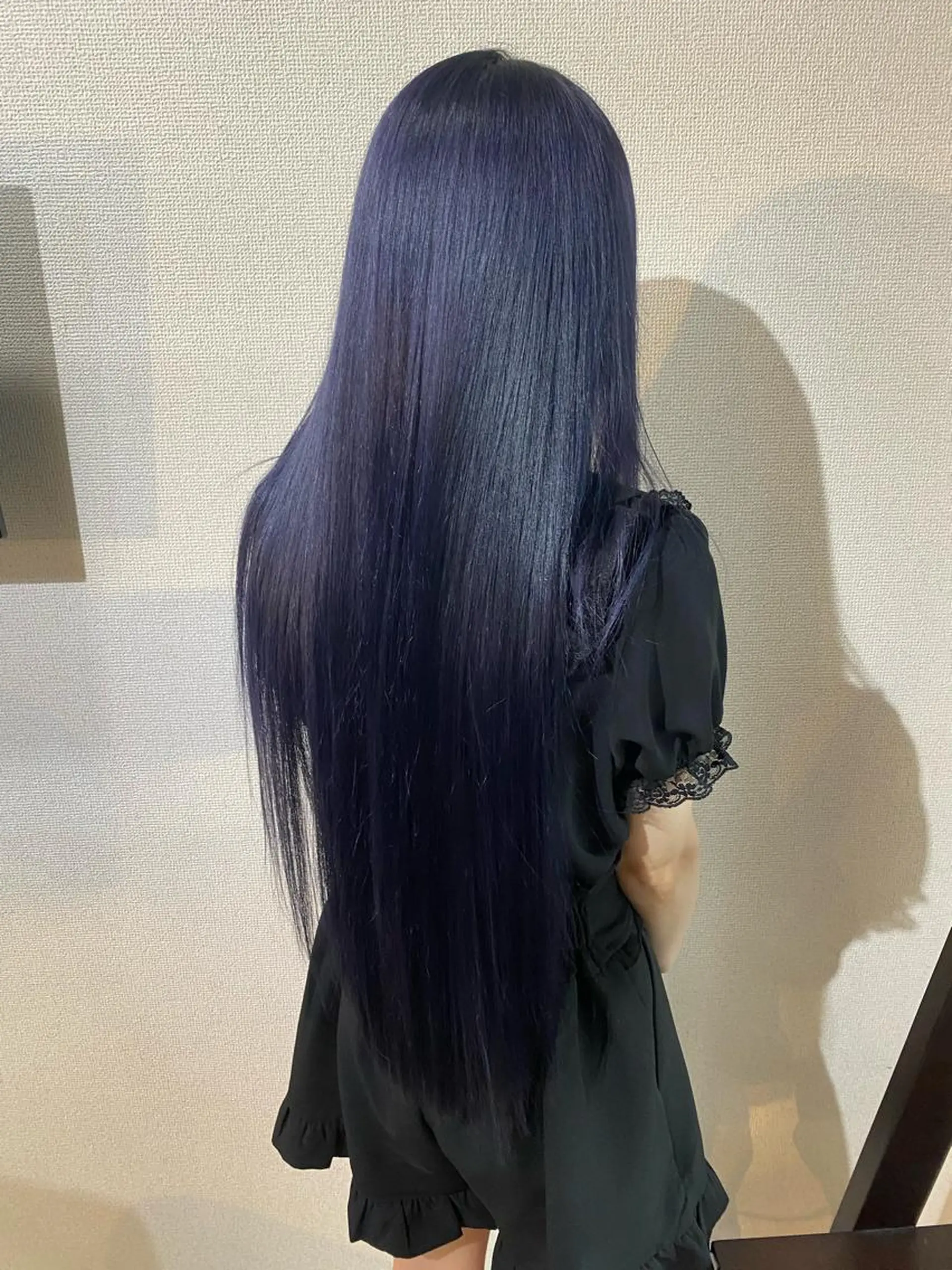 ロング カラー ネイビーカラー カット ヘアカラー 野口 茂宰のヘアスタイル