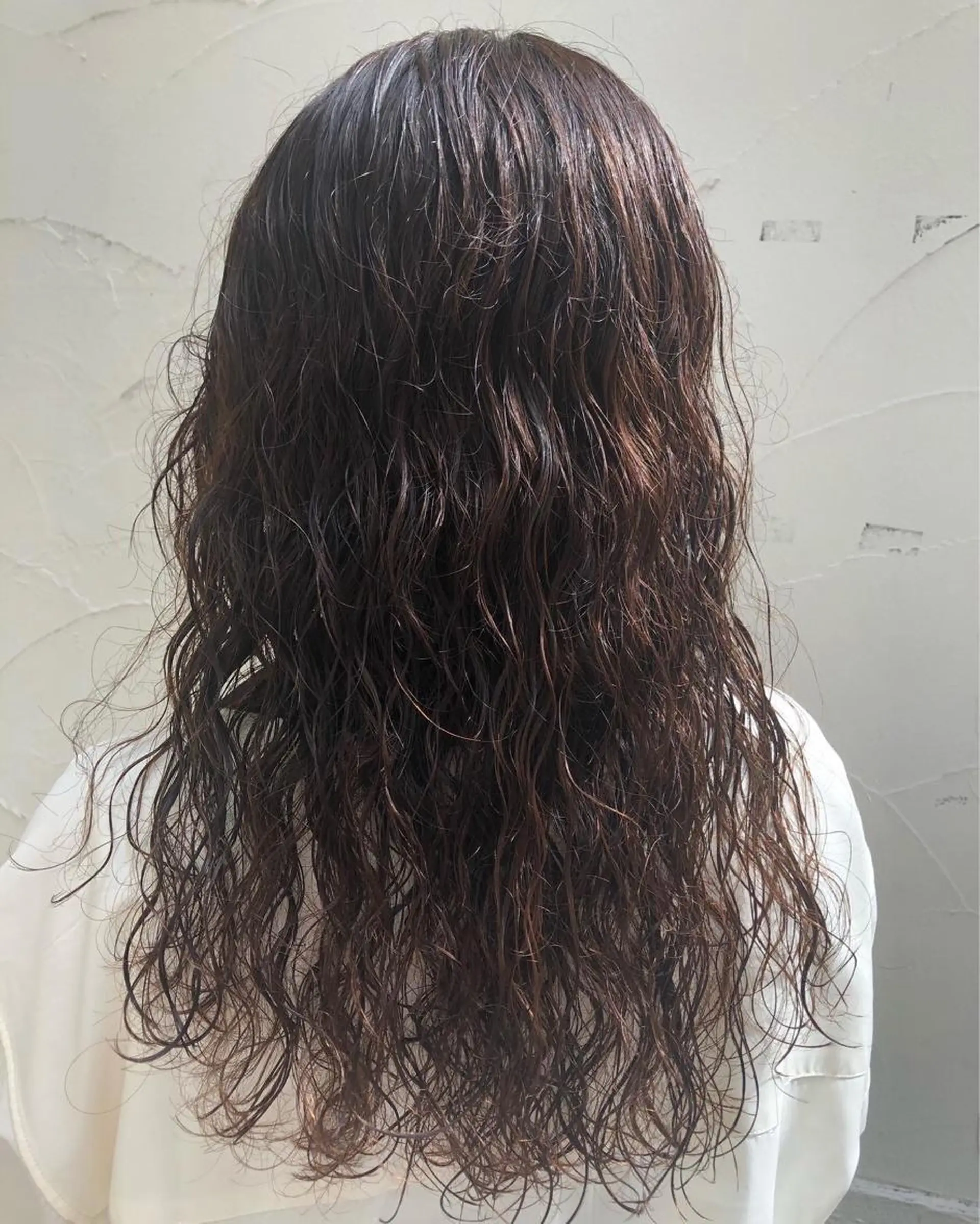 ロング パーマ デジタルパーマ カット パーマ トリートメント 大岩 茉愉のヘアスタイル