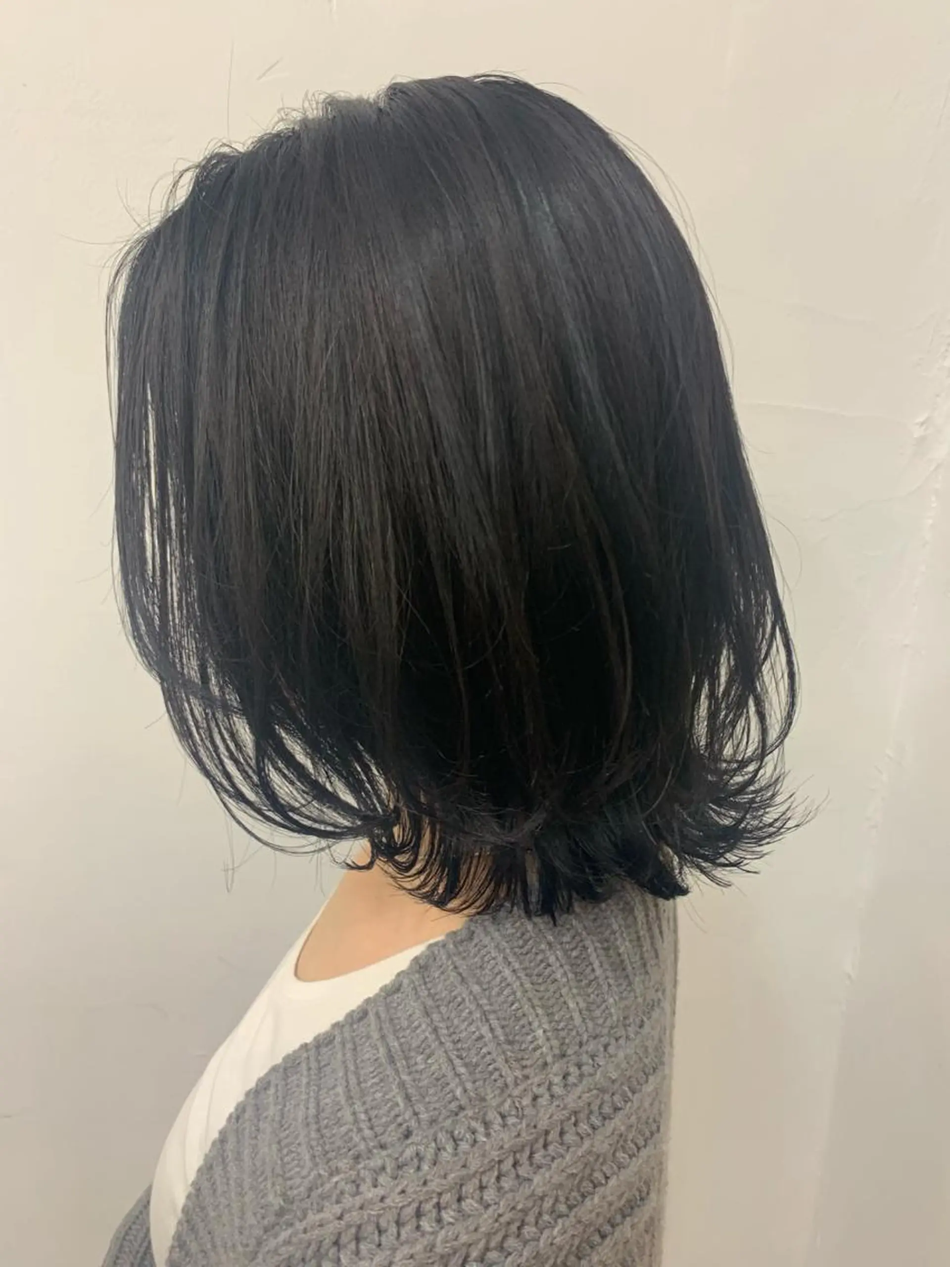 ミディアム ミディアムレイヤー レイヤーカット カット ヘアカラー chama レイヤーカットのヘアスタイル