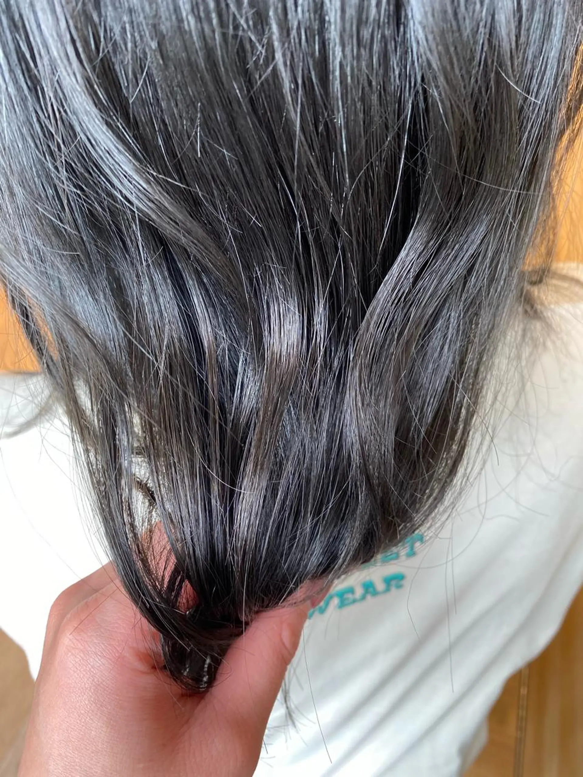 セミロング カット ヘアカラー 河田 海陽のヘアスタイル
