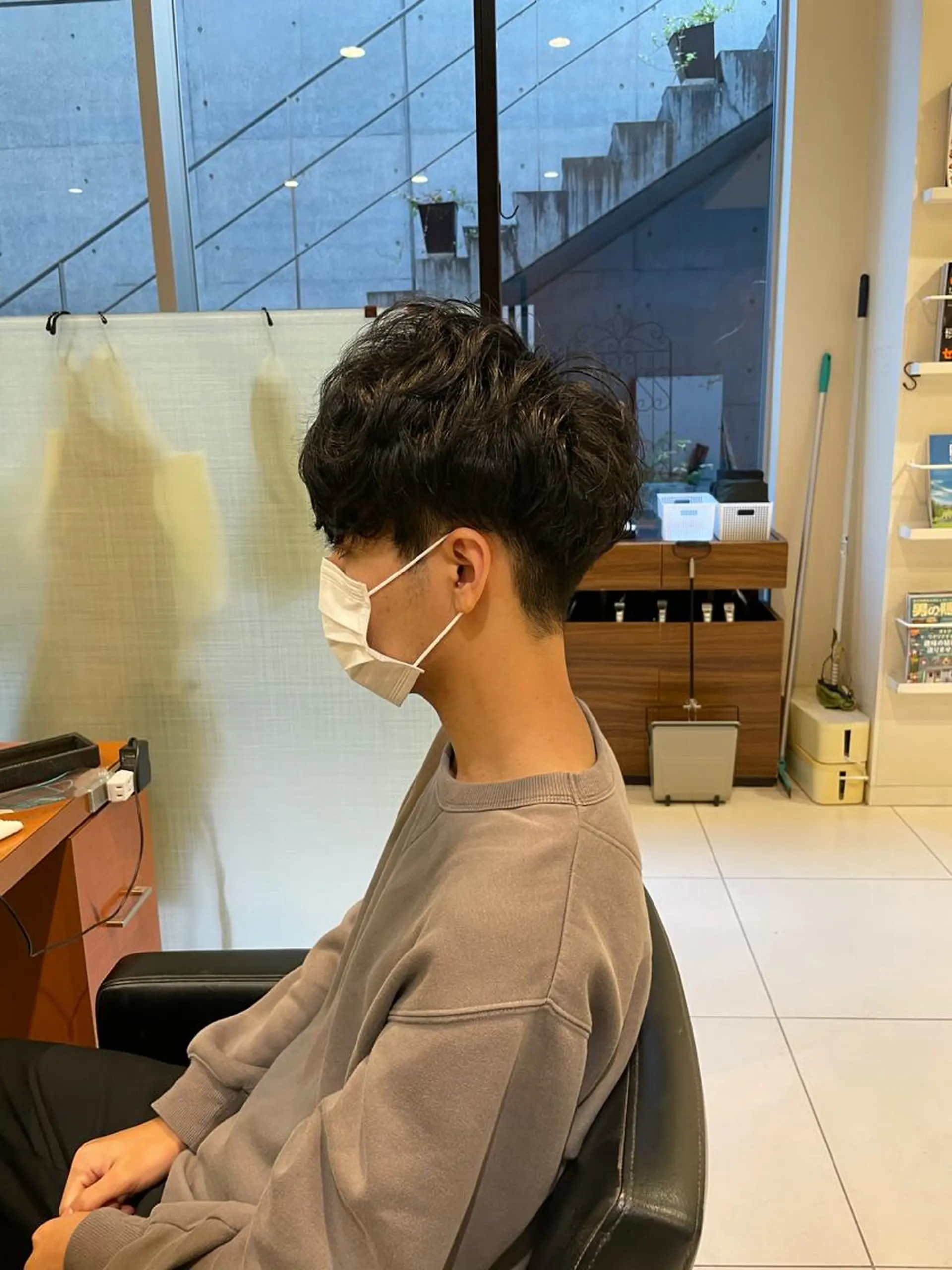 ショート パーマ メンズ 髙田 千華 レディースカットのヘアスタイル