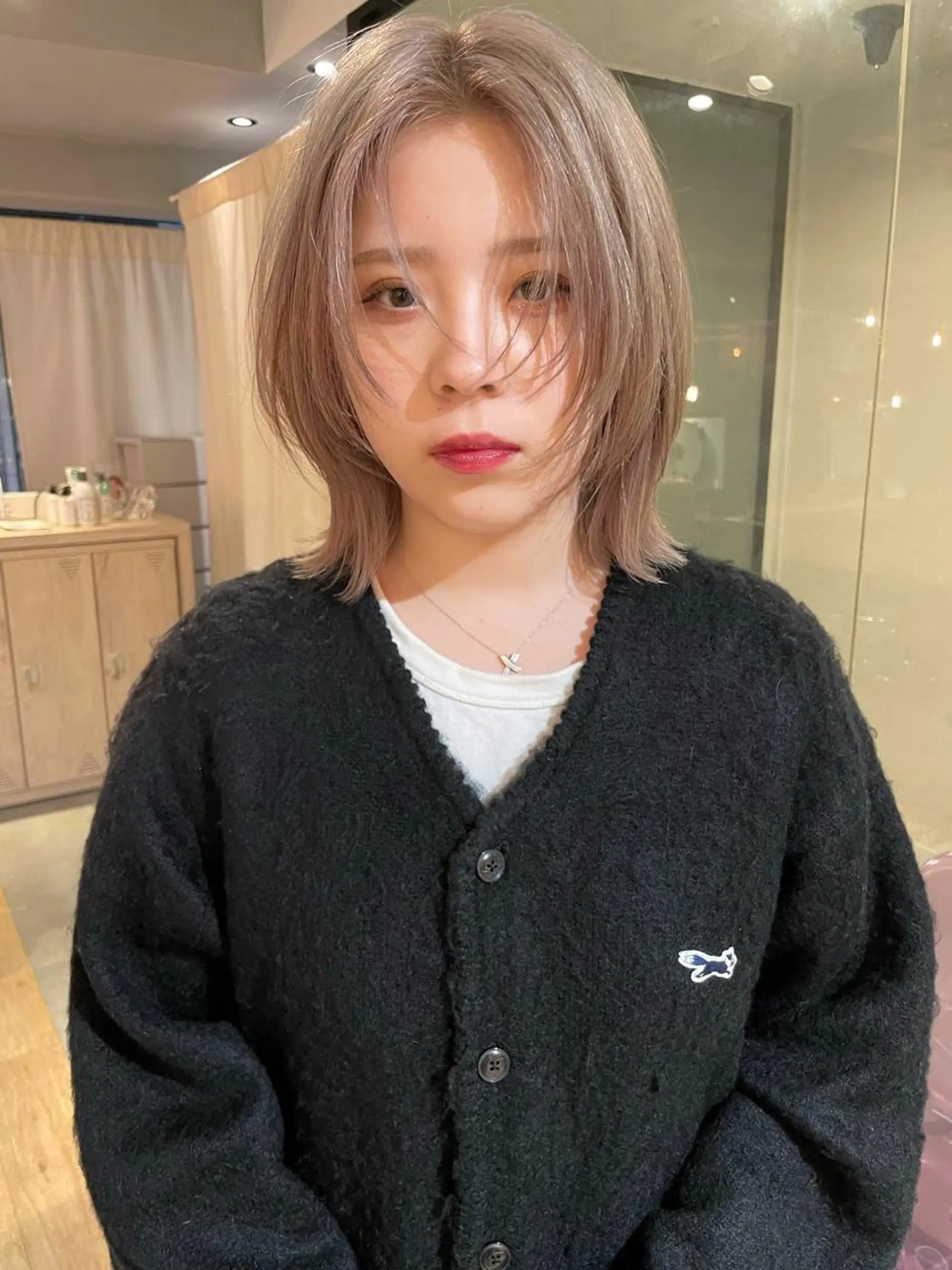 ショート カラー カット ヘアカラー ぱつっとボブ 古家 佑真のヘアスタイル