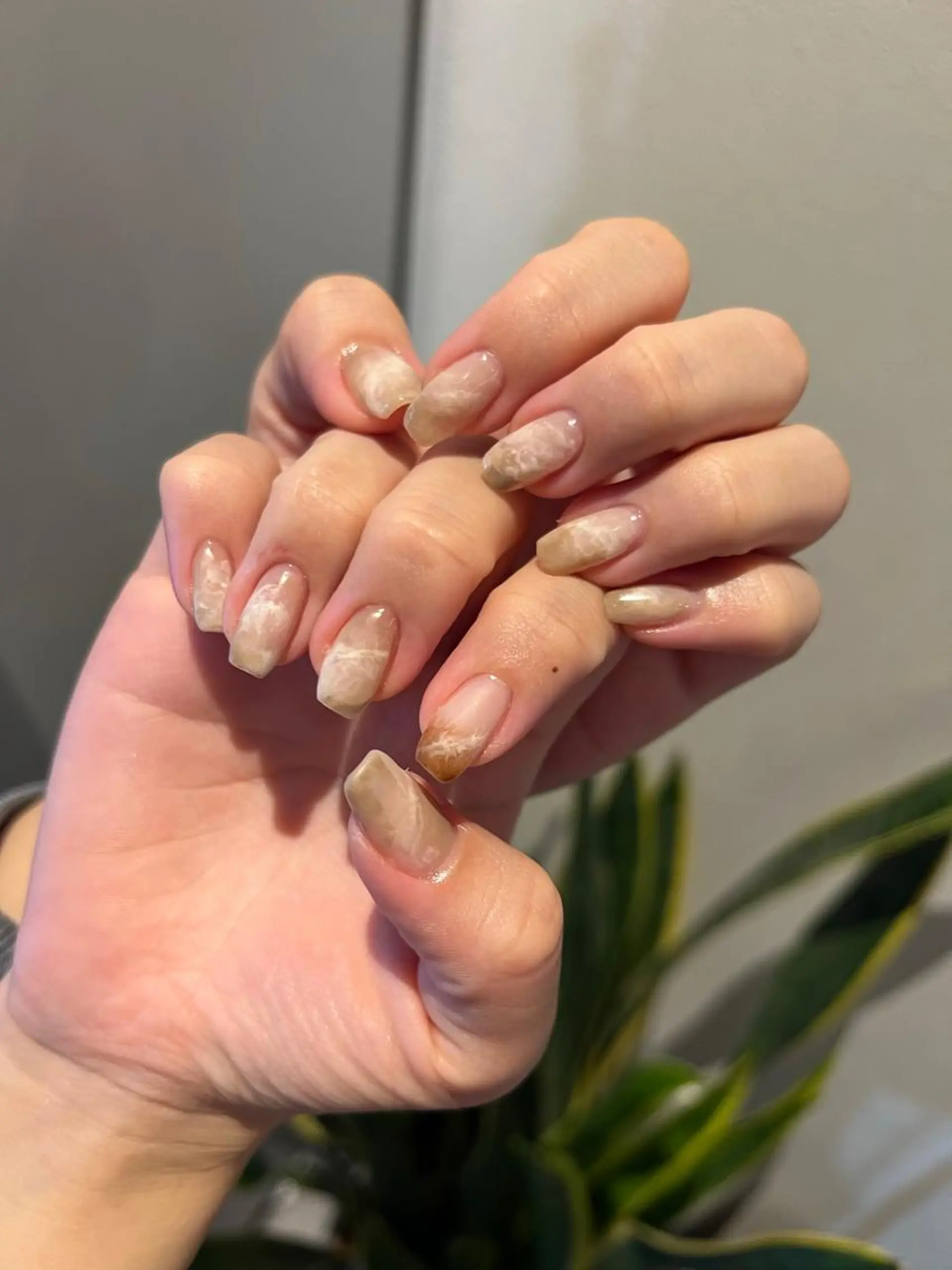 ネイル ハンドネイル vary clue所属・nailist🌻 YUKARIのネイルデザイン