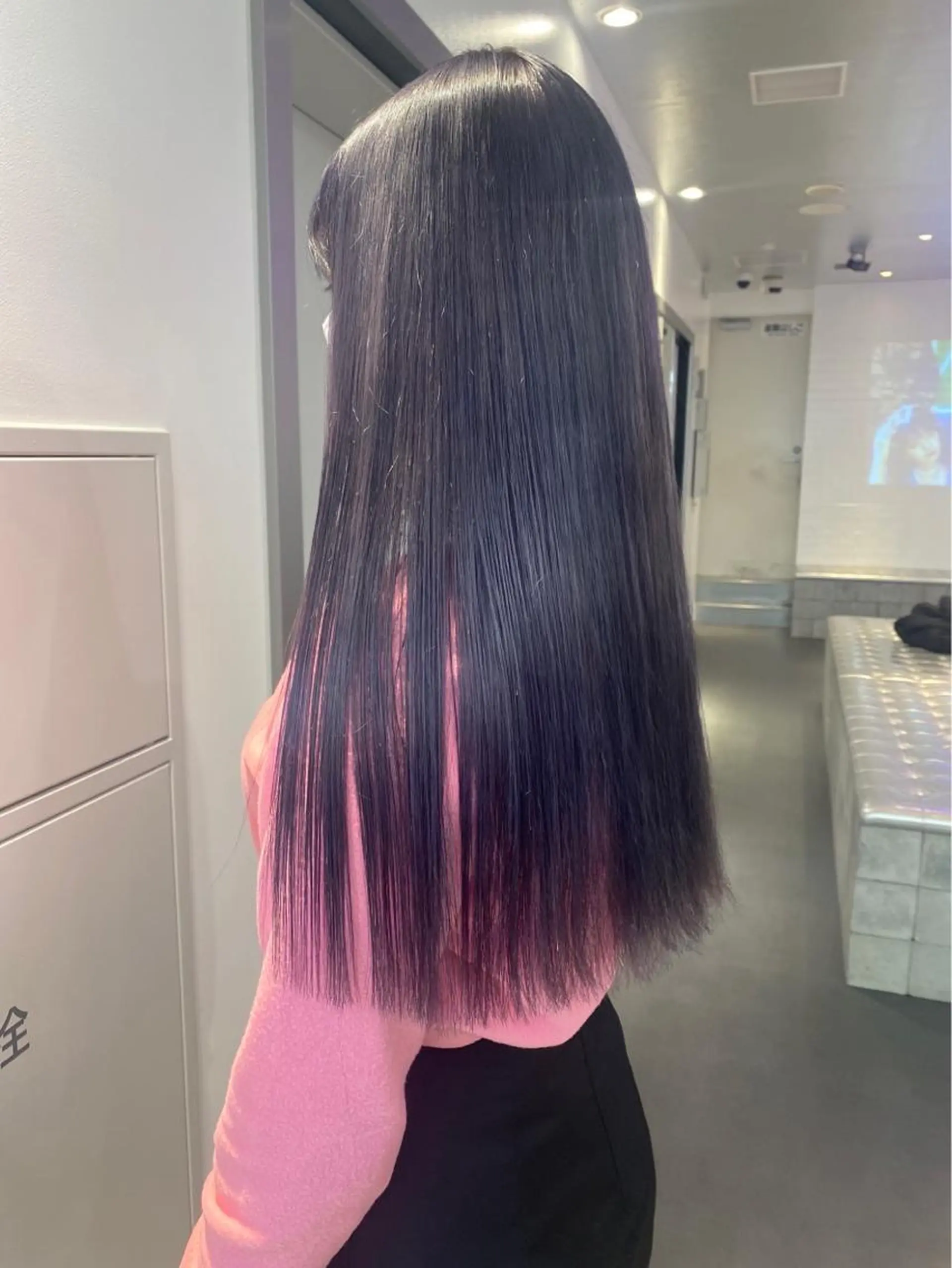 カラー mile所属・mile ちなつのヘアスタイル