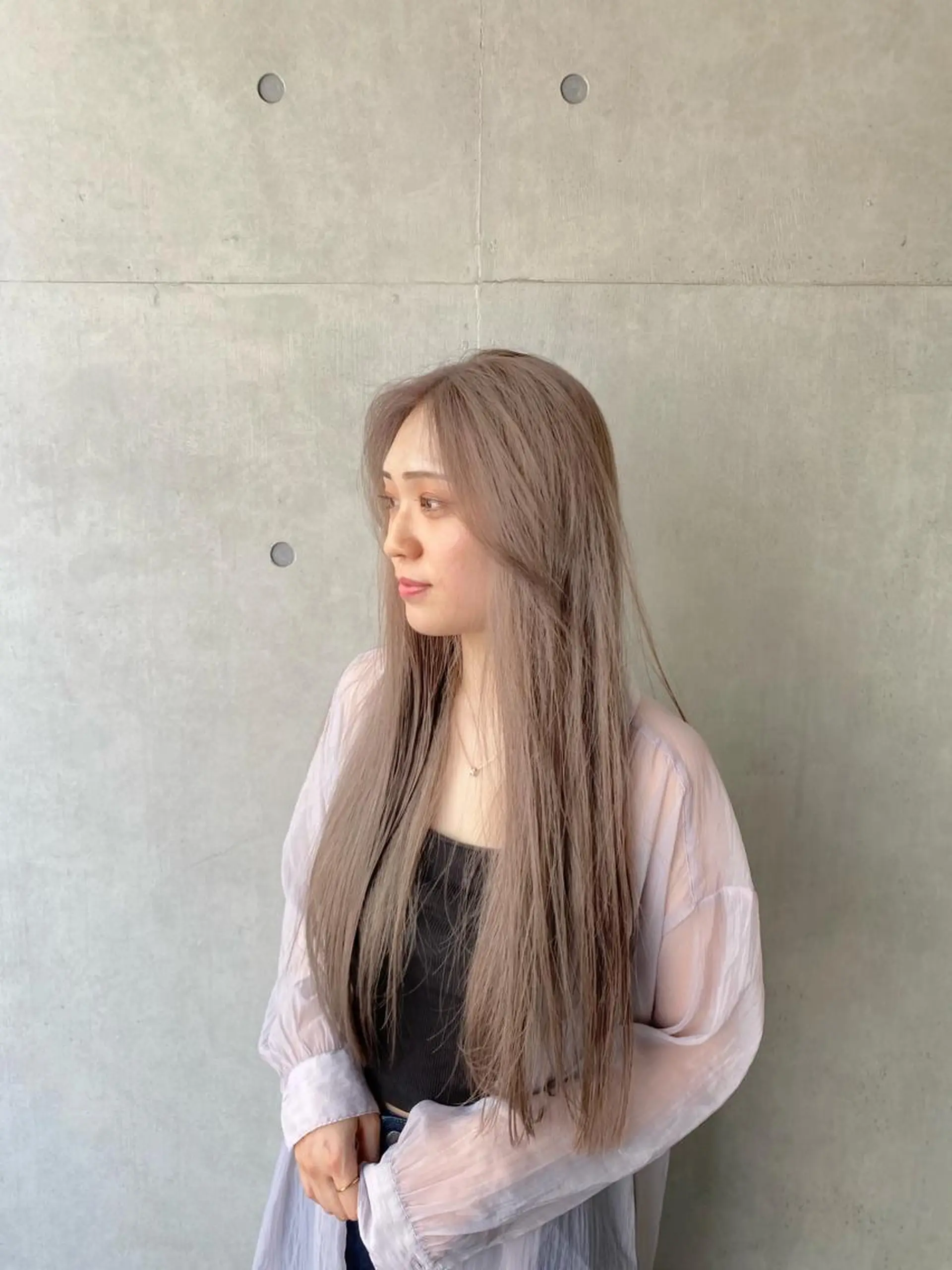 ロング カラー ベージュカラー シルバー シルバーベージュ ヘアカラー ハイトーン/ボブ/ レイヤー💫カイセイのヘアスタイル