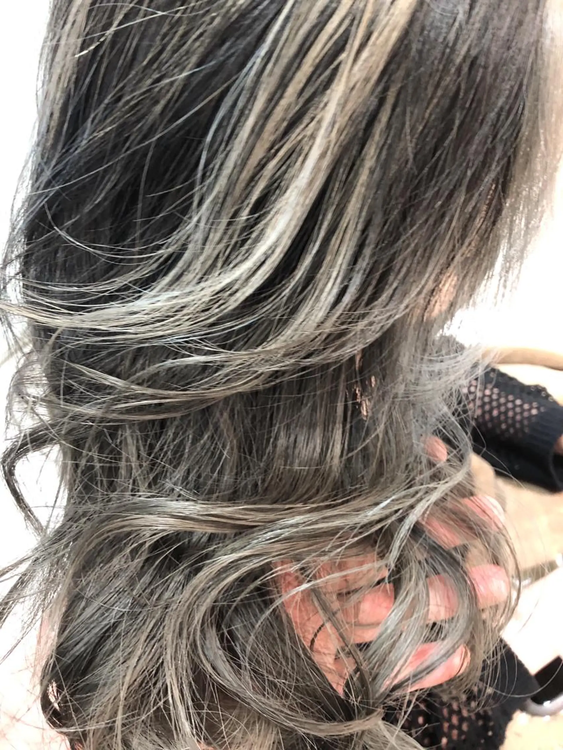 セミロング 外国人風カラー ハイライト ブリーチ/髪質改善 NYNY大久保のヘアスタイル