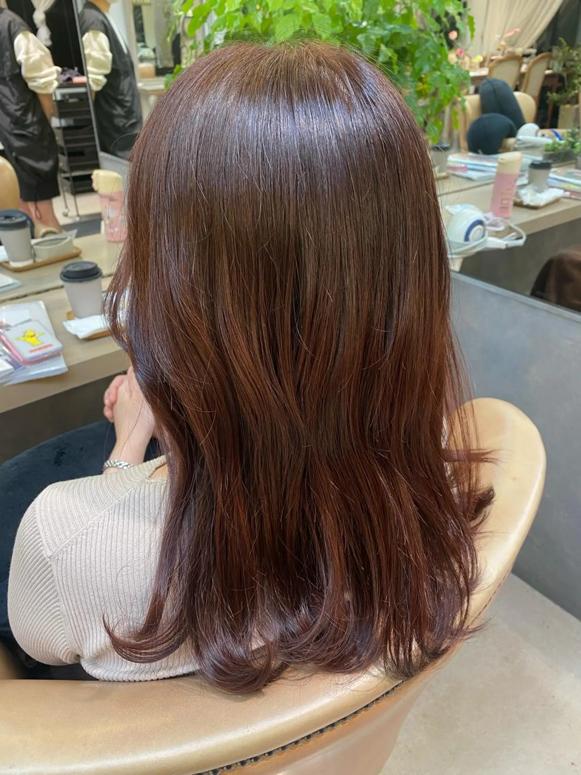 セミロング カラー しまだ みゆのヘアスタイル