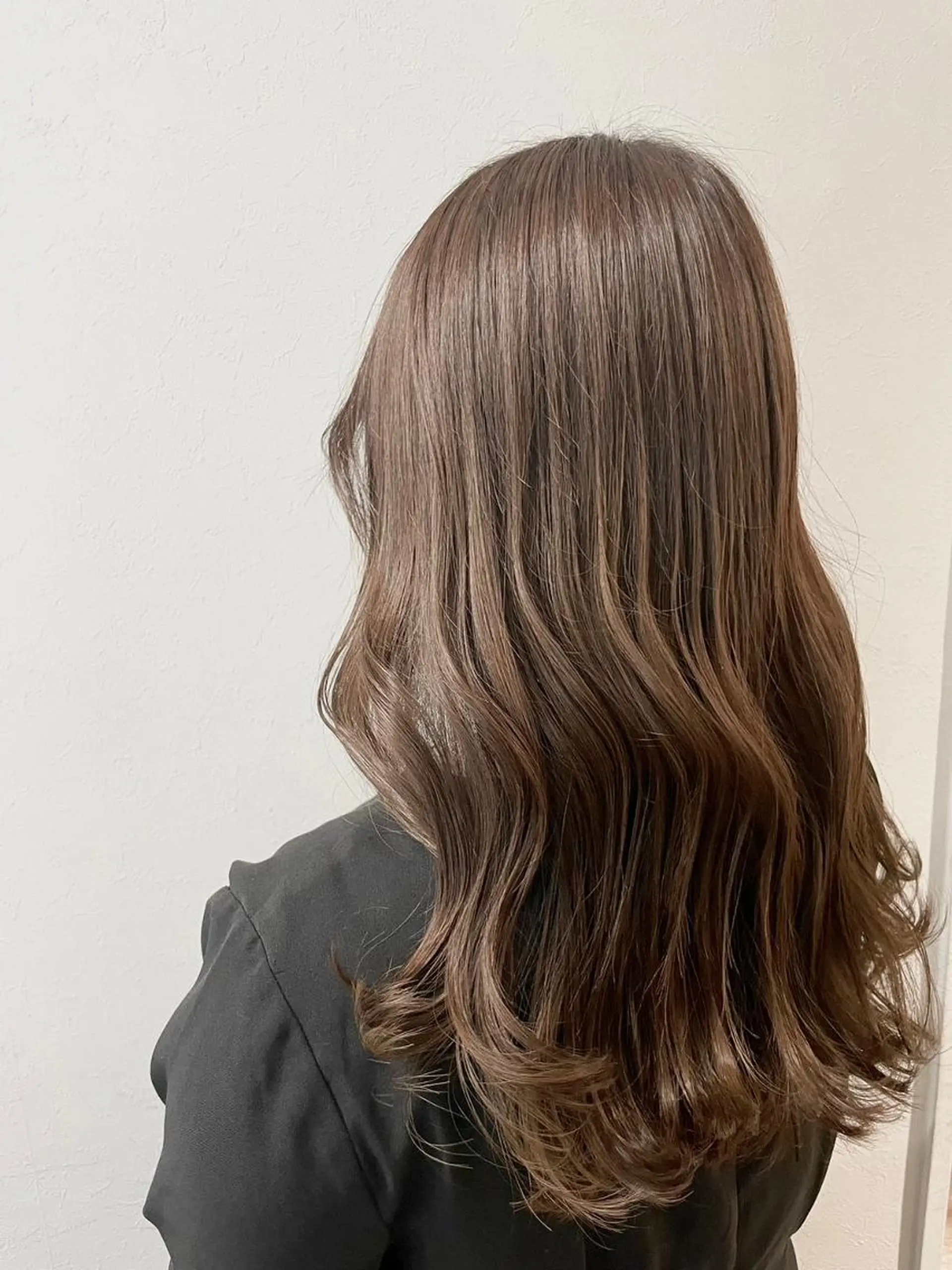 ロング カラー バレイヤージュ ブリーチ ケアブリーチ ダブルカラー グレージュ カット ヘアカラー トリートメント N° aria 三軒茶屋のヘアスタイル