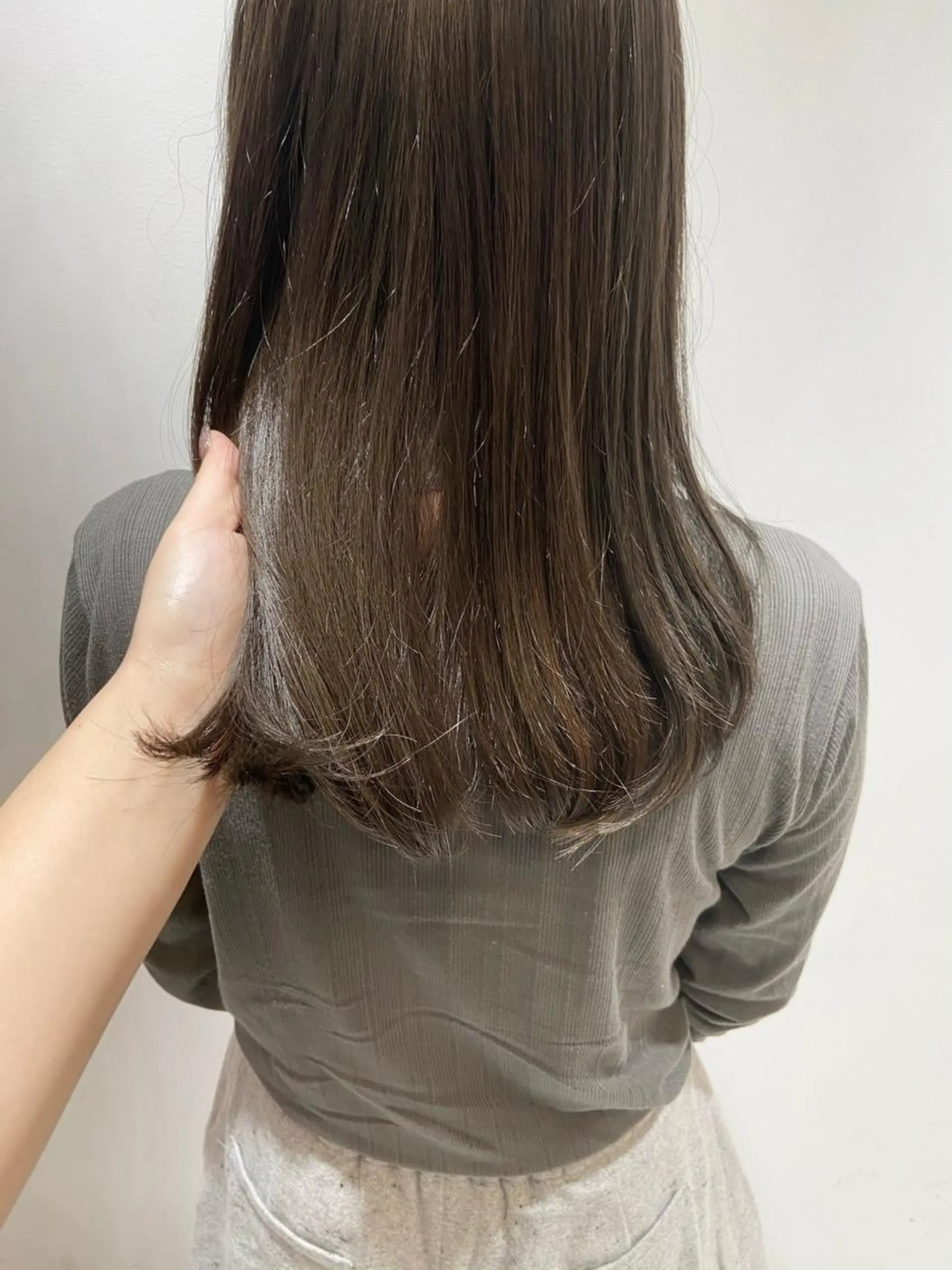 ミディアム カラー カット ヘアカラー トリートメント 🐺ウルフ/レイヤー 似合わせ‎🤍沙羅のヘアスタイル