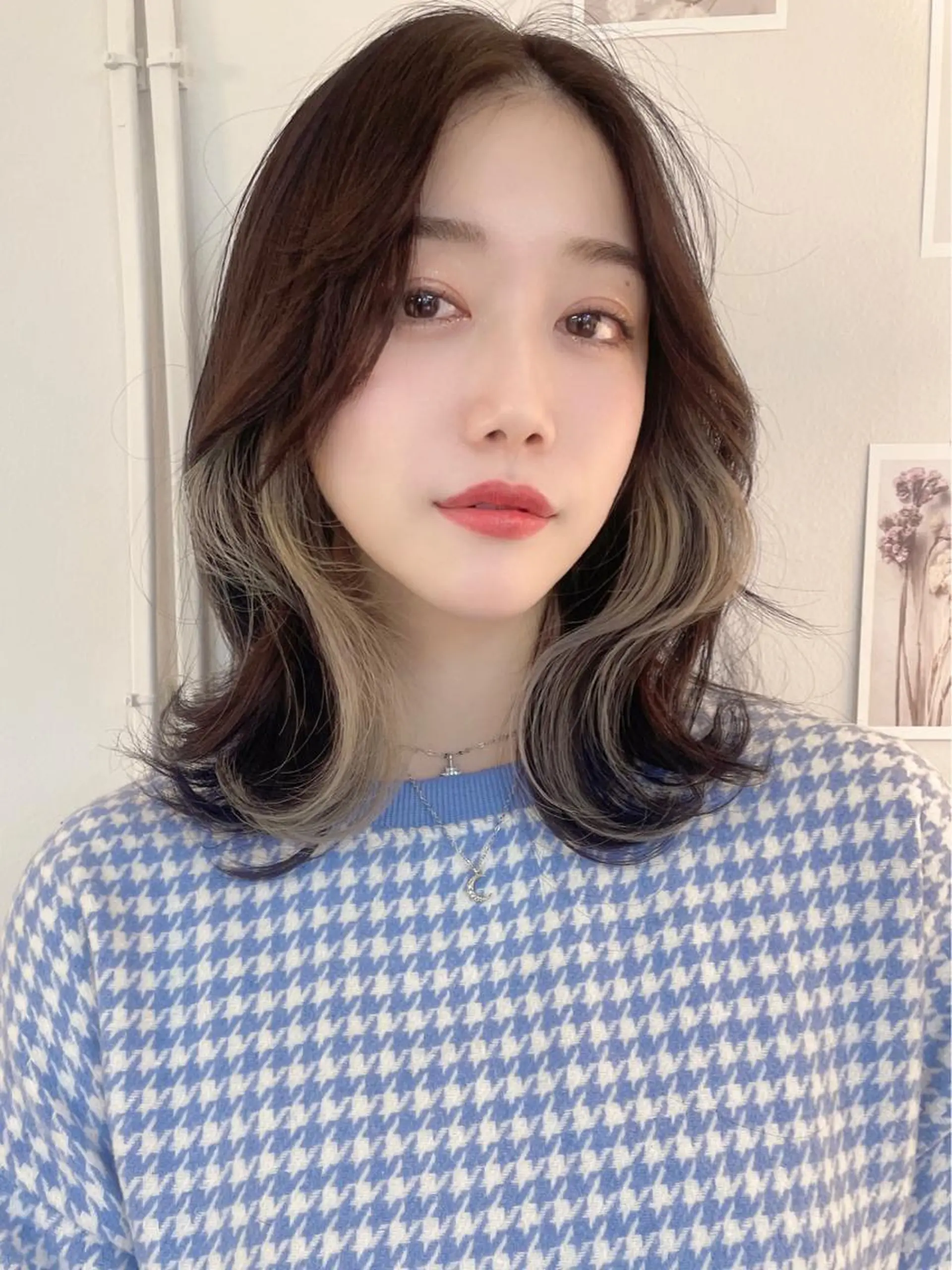 ミディアム カラー シバタ ショウゴのヘアスタイル