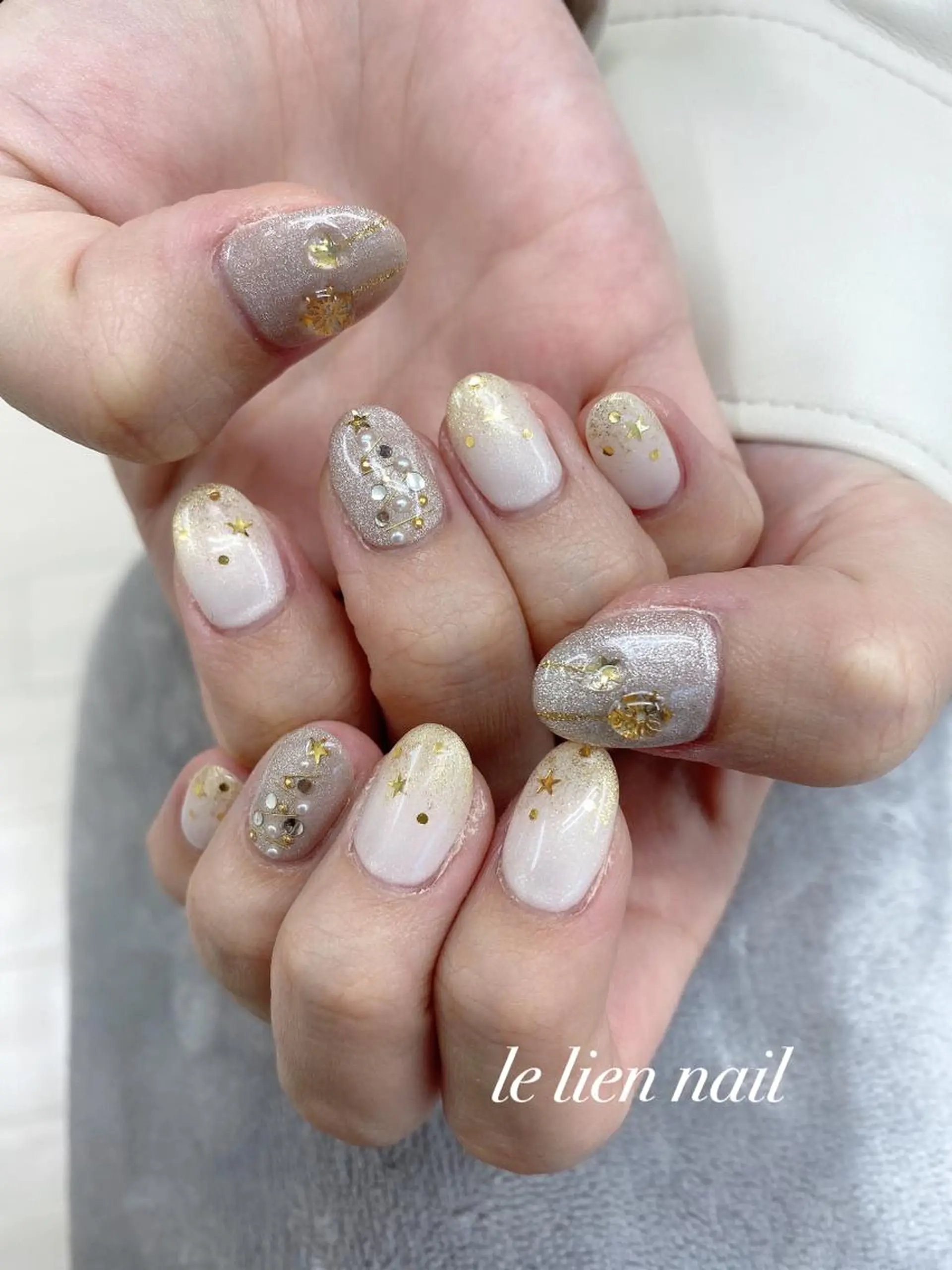 ネイル キラキラネイル 冬ネイル クリスマス ハンドネイル le lien nailのネイルデザイン