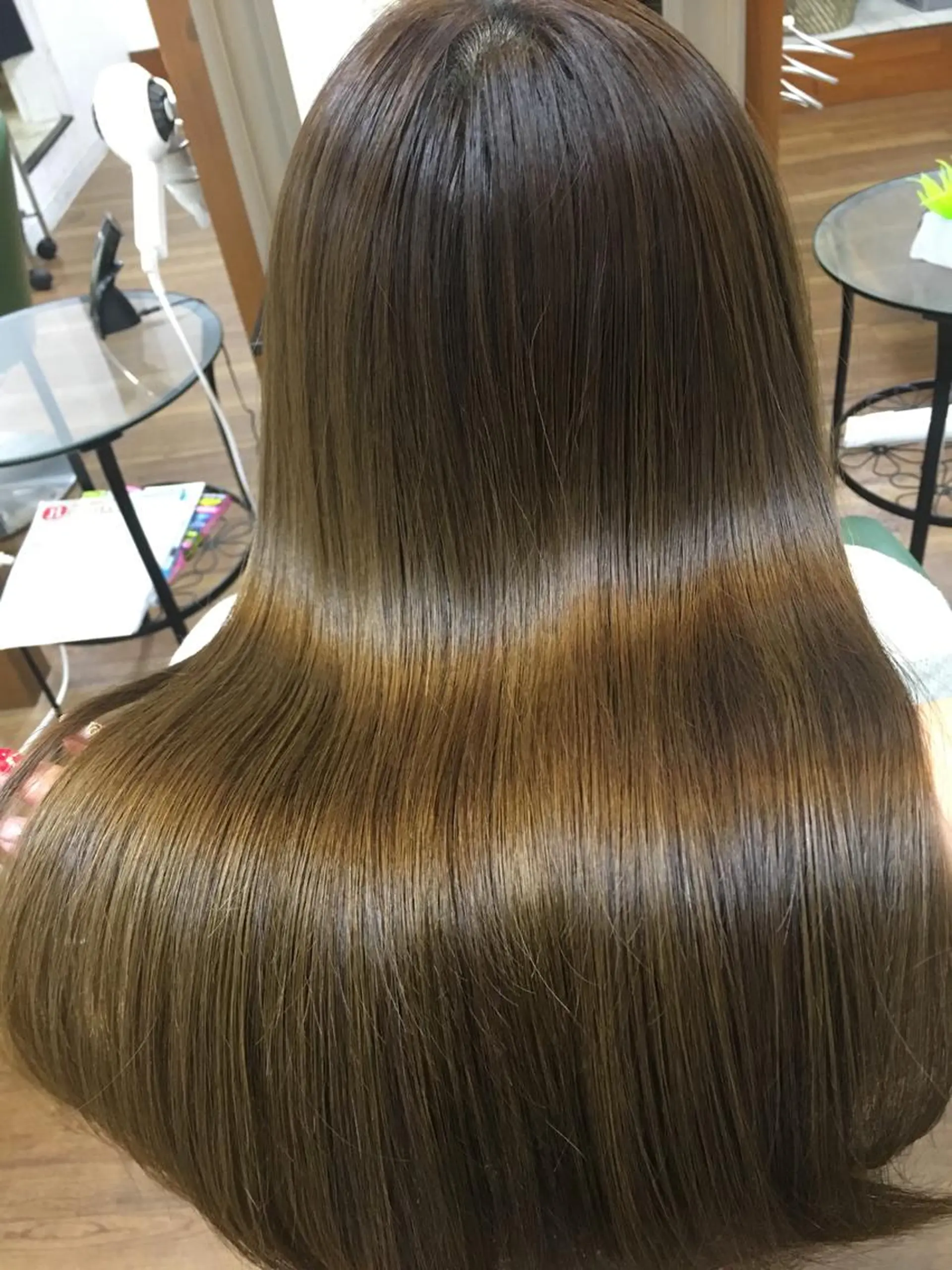 セミロング カラー PALETTE(パレット)所属・SHIORI💜艶々 柔らかカラーへ💜のヘアスタイル