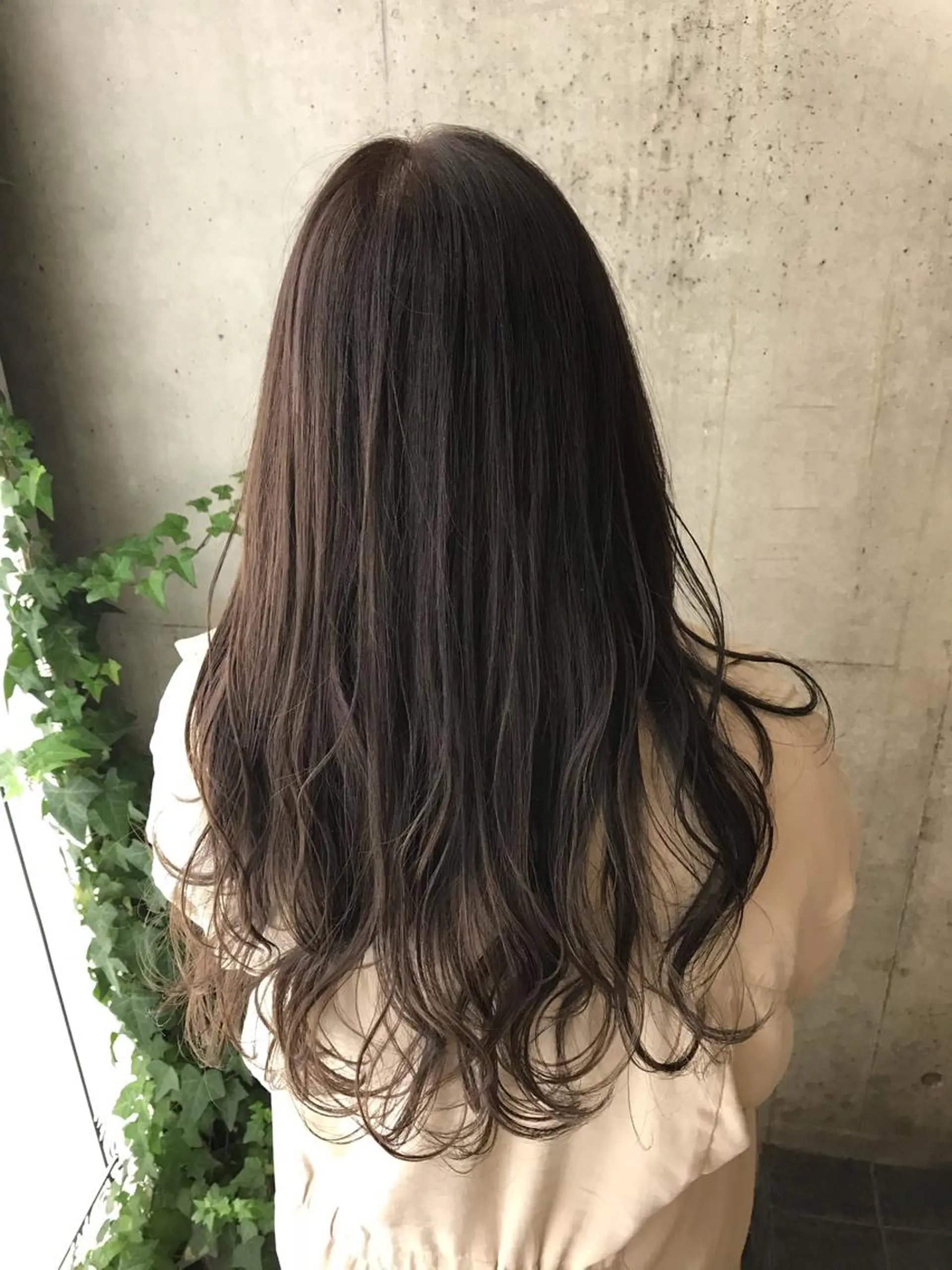 ロング カラー oshare tom (スタイリスト)所属・人気🌻《髪質改善》 平井 綾乃のヘアスタイル