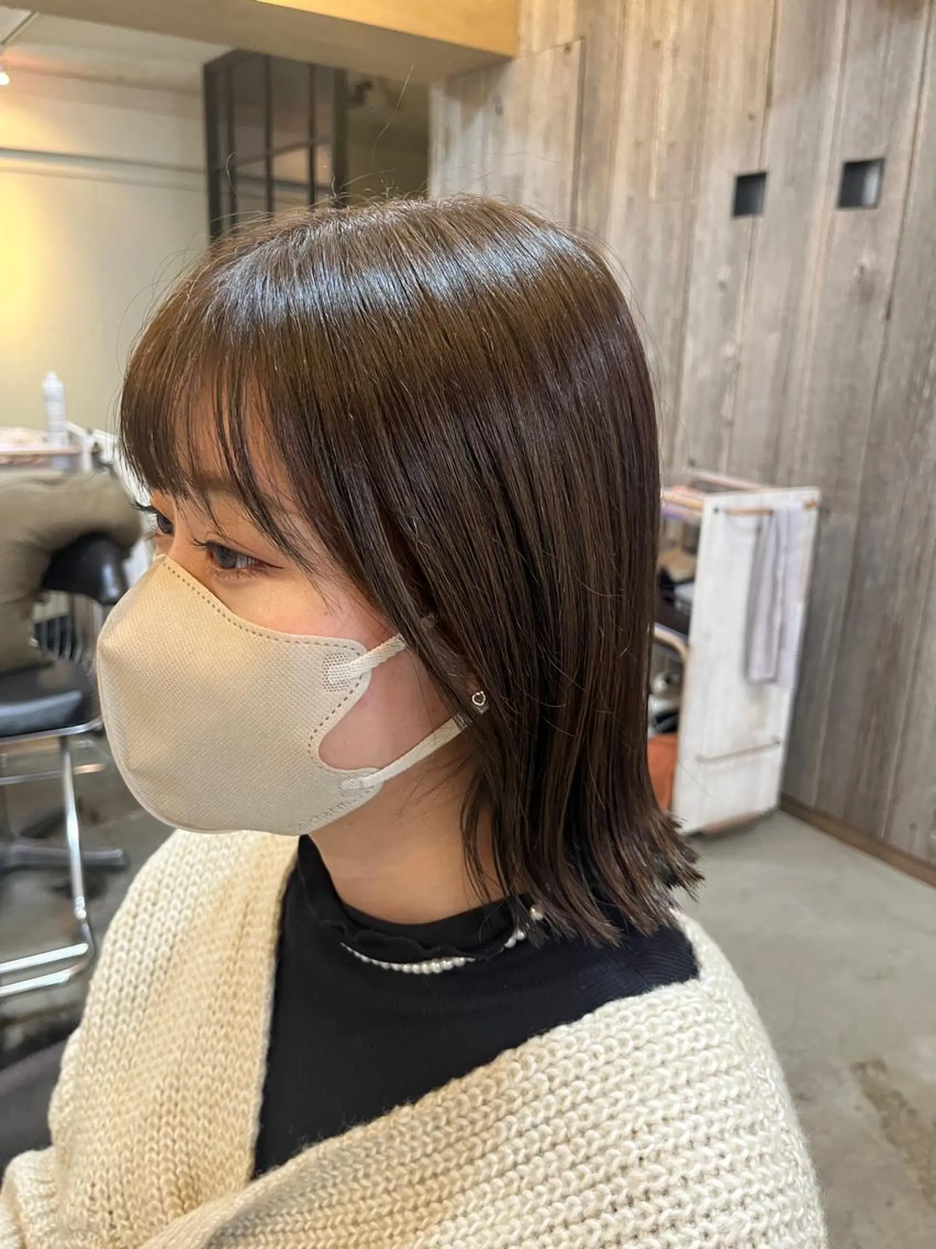 ミディアム カラー 三品 早妃のヘアスタイル