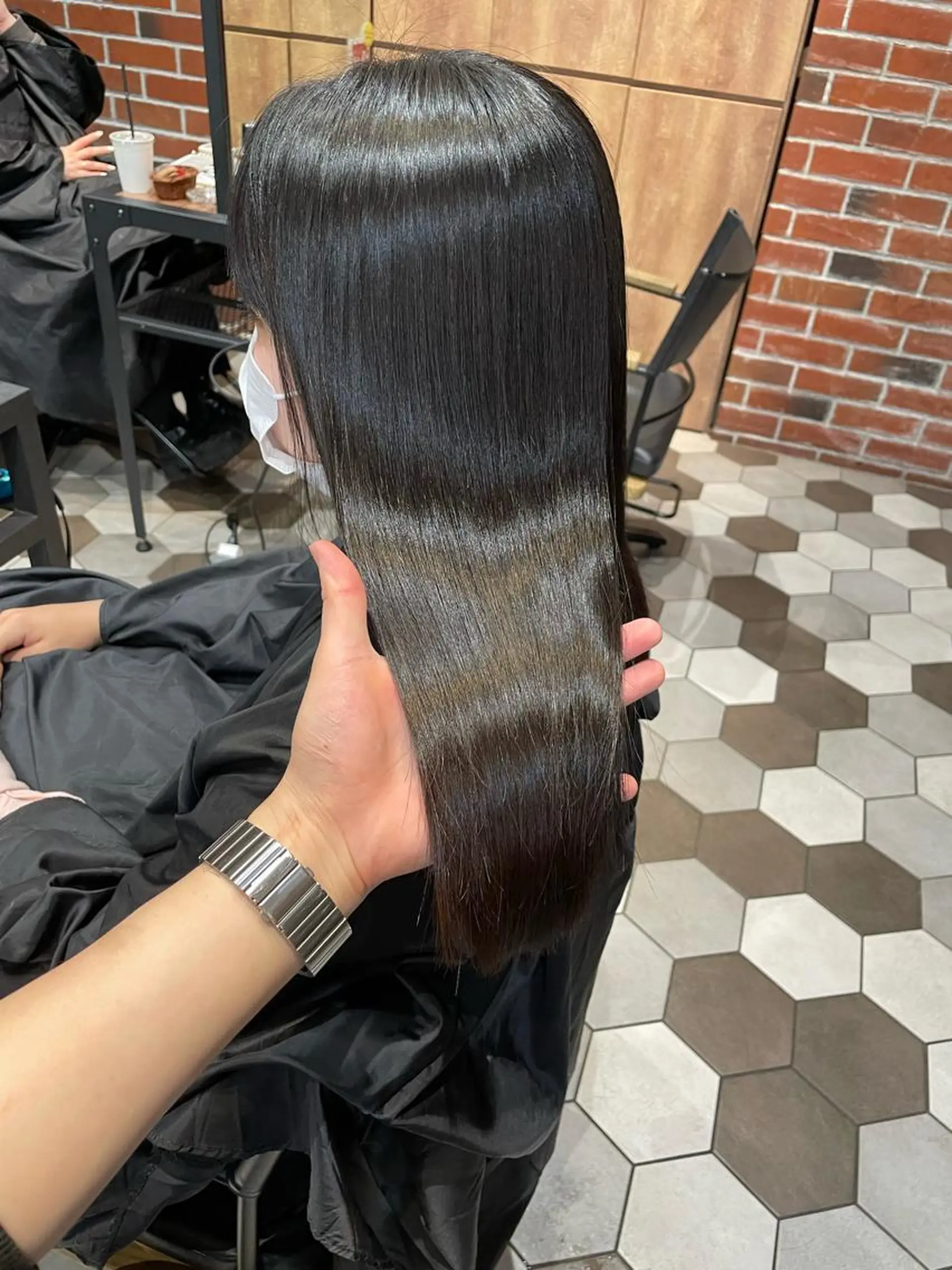 ロング カット 縮毛矯正 トリートメント 髪質改善、縮毛矯正 酸性縮毛矯正のヘアスタイル