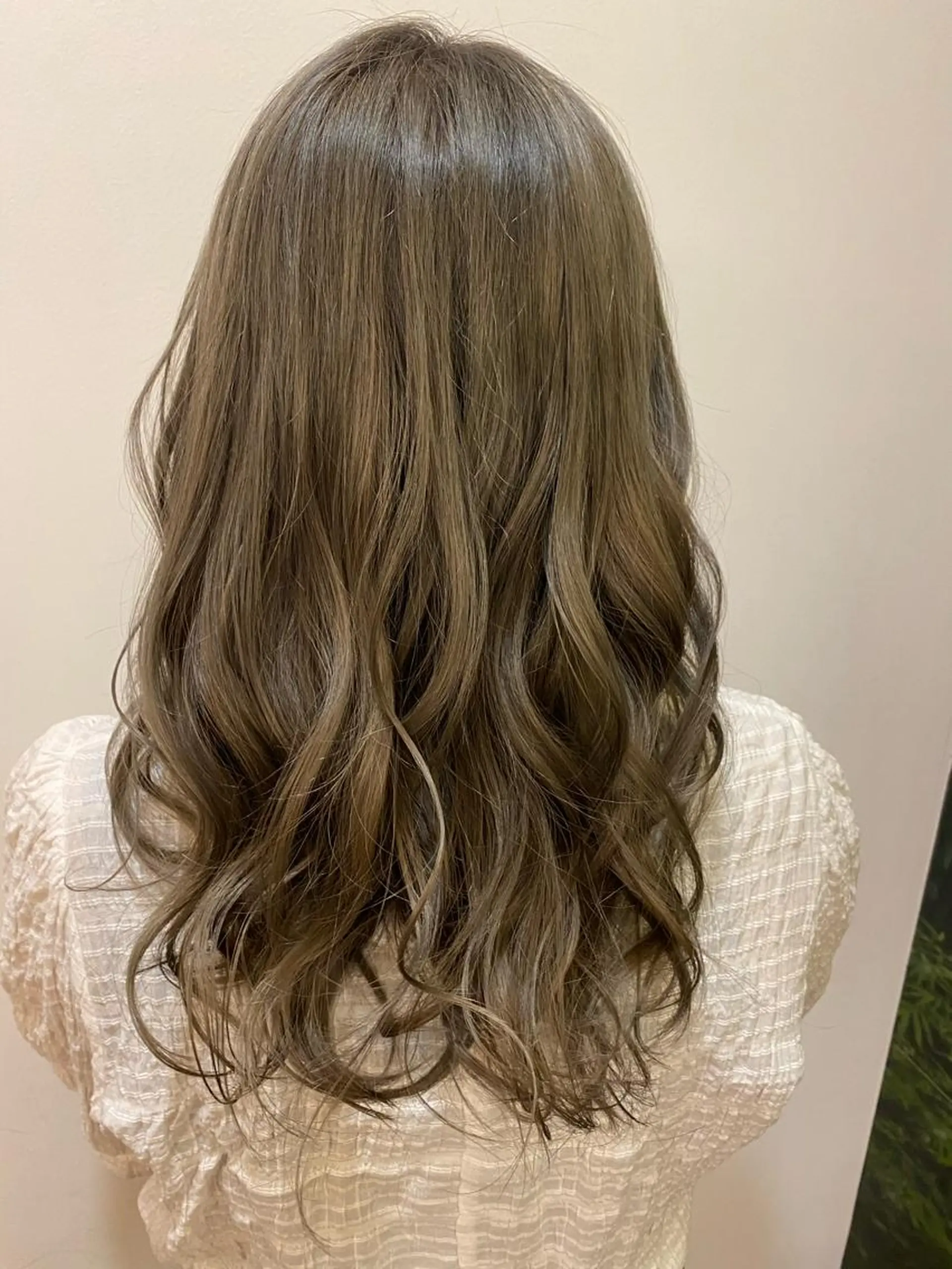ロング 美髪/髪質改善 顔周り/透明感カラーのヘアスタイル