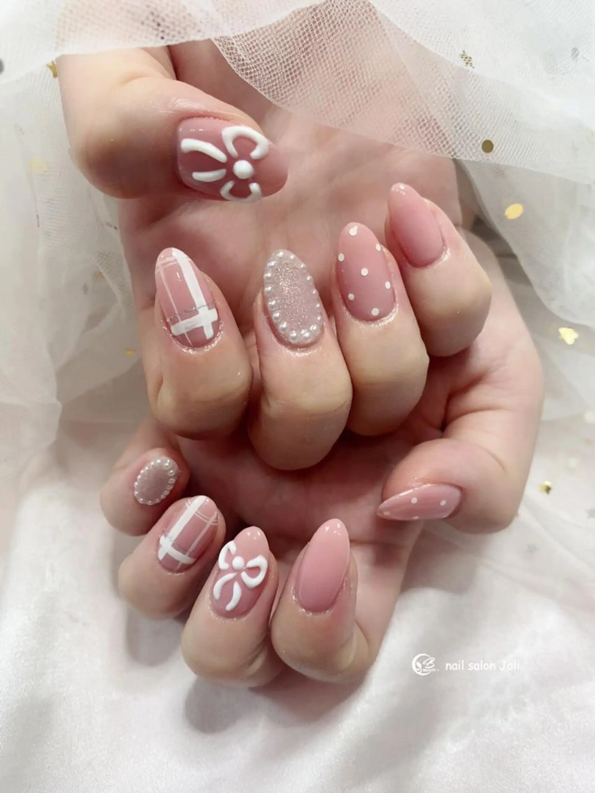 ネイル ジョリ En 💞🦋のネイルデザイン