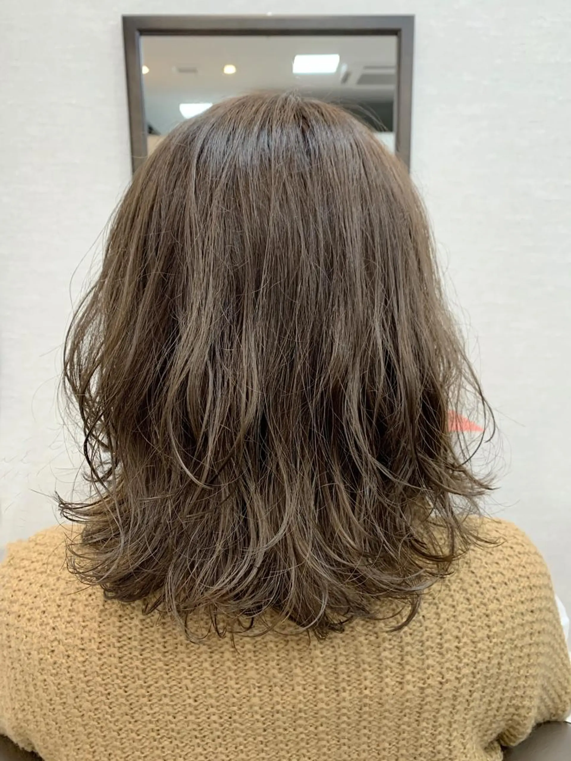 ミディアム カット ヘアカラー トリートメント 田丸 なつみのヘアスタイル