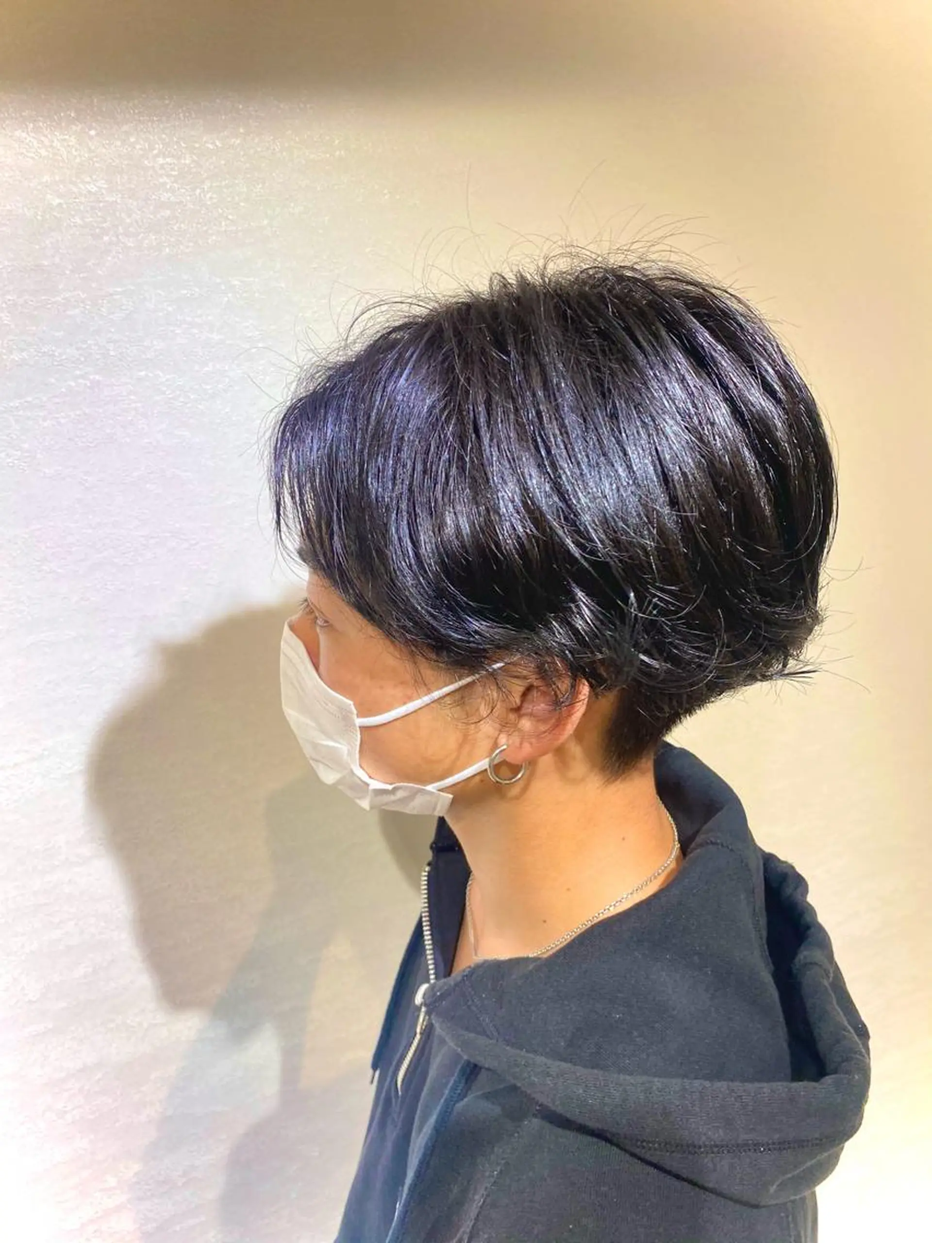 カラー 黒髪 ブリーチ ブルーカラー ブルーブラック ブリーチなしカラー ヘアカラー 縮毛矯正とレイヤー /杉村凜汰郎のヘアスタイル