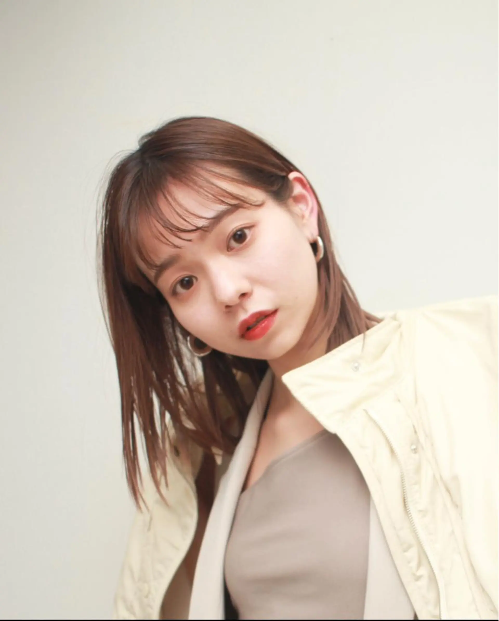 ミディアム カラー ベージュカラー ブラウンカラー ブラウンベージュ 透明感カラー ヘアカラー トリートメント brut(ブリュット)所属・秋葉 一郎のヘアスタイル