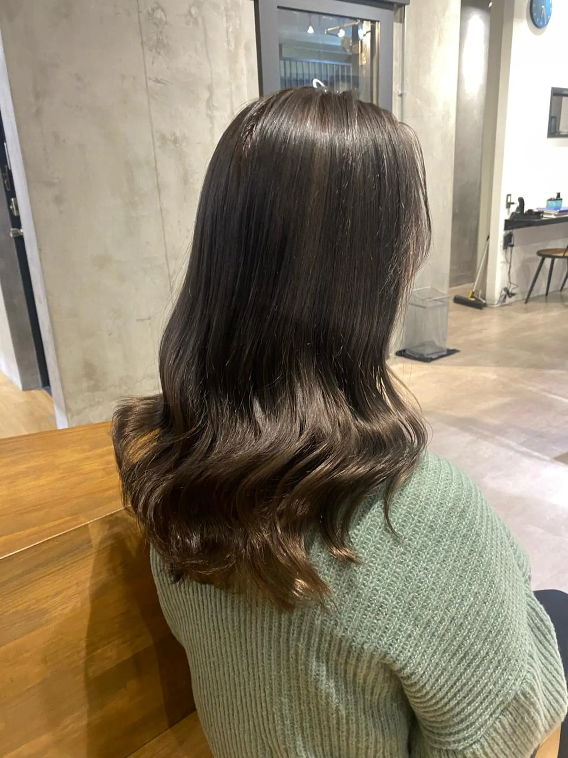 ロング カラー 透明感カラー カット ヘアカラー トリートメント レイヤーカット🪽 yukaのヘアスタイル