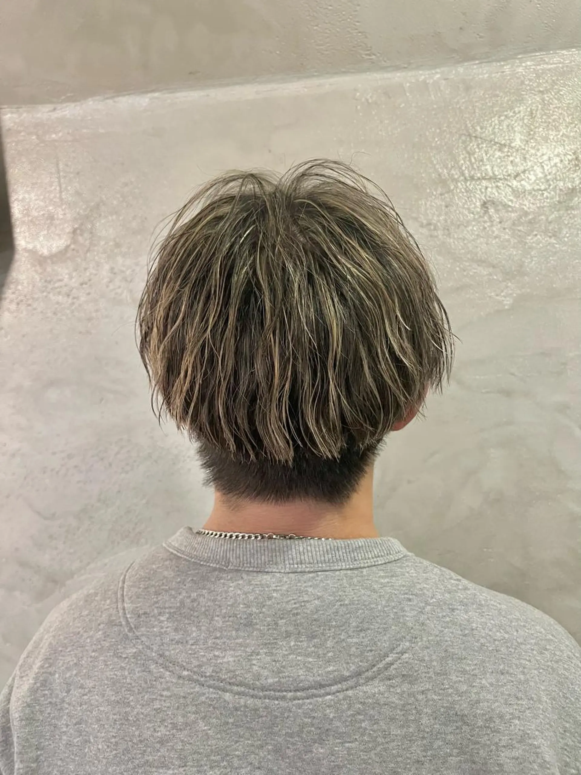 カラー メンズ メンズハイライト ハイライトカラー ヘアカラー FUJINO RYOのヘアスタイル