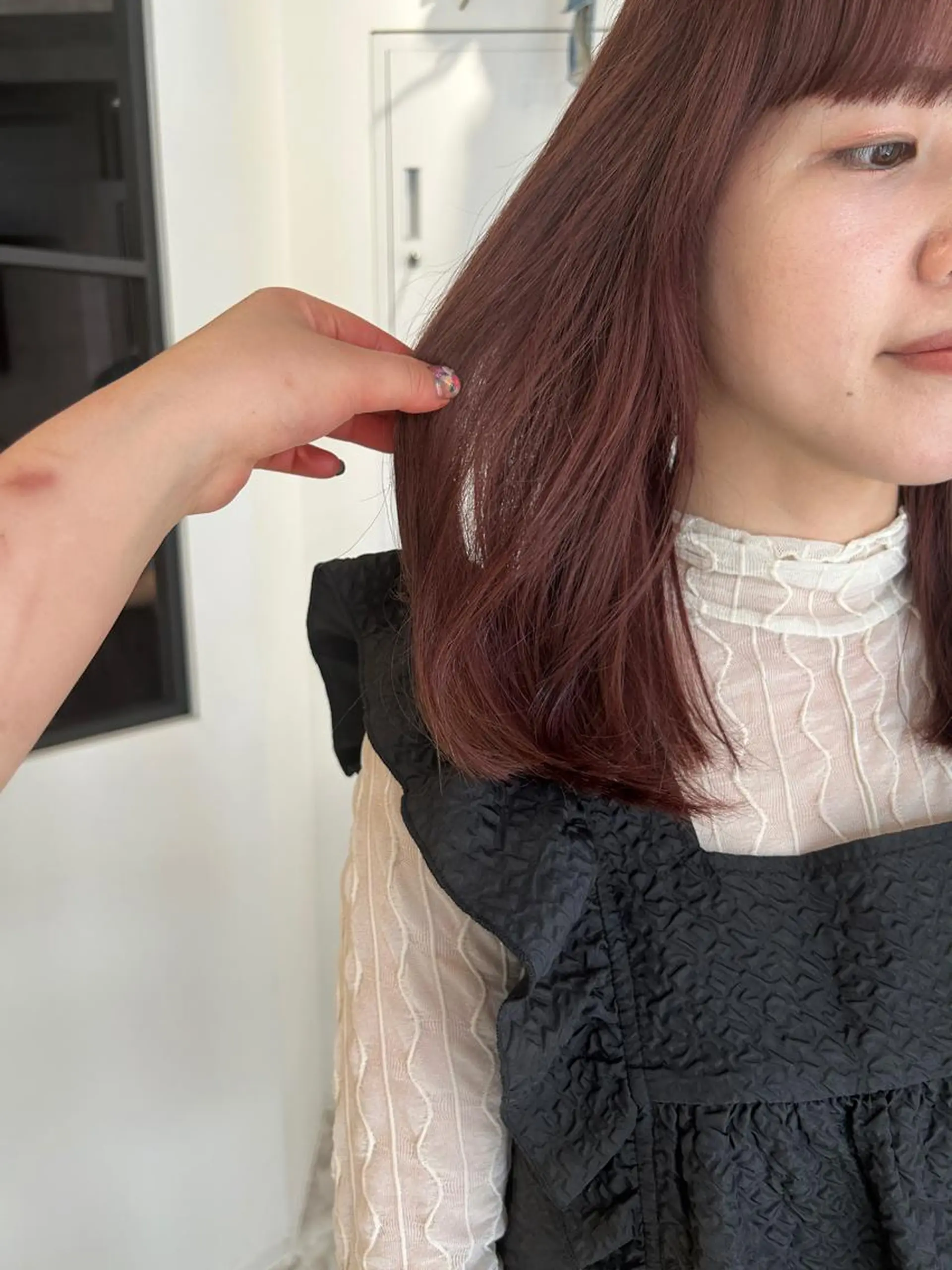 カラー 河野 いずみのヘアスタイル