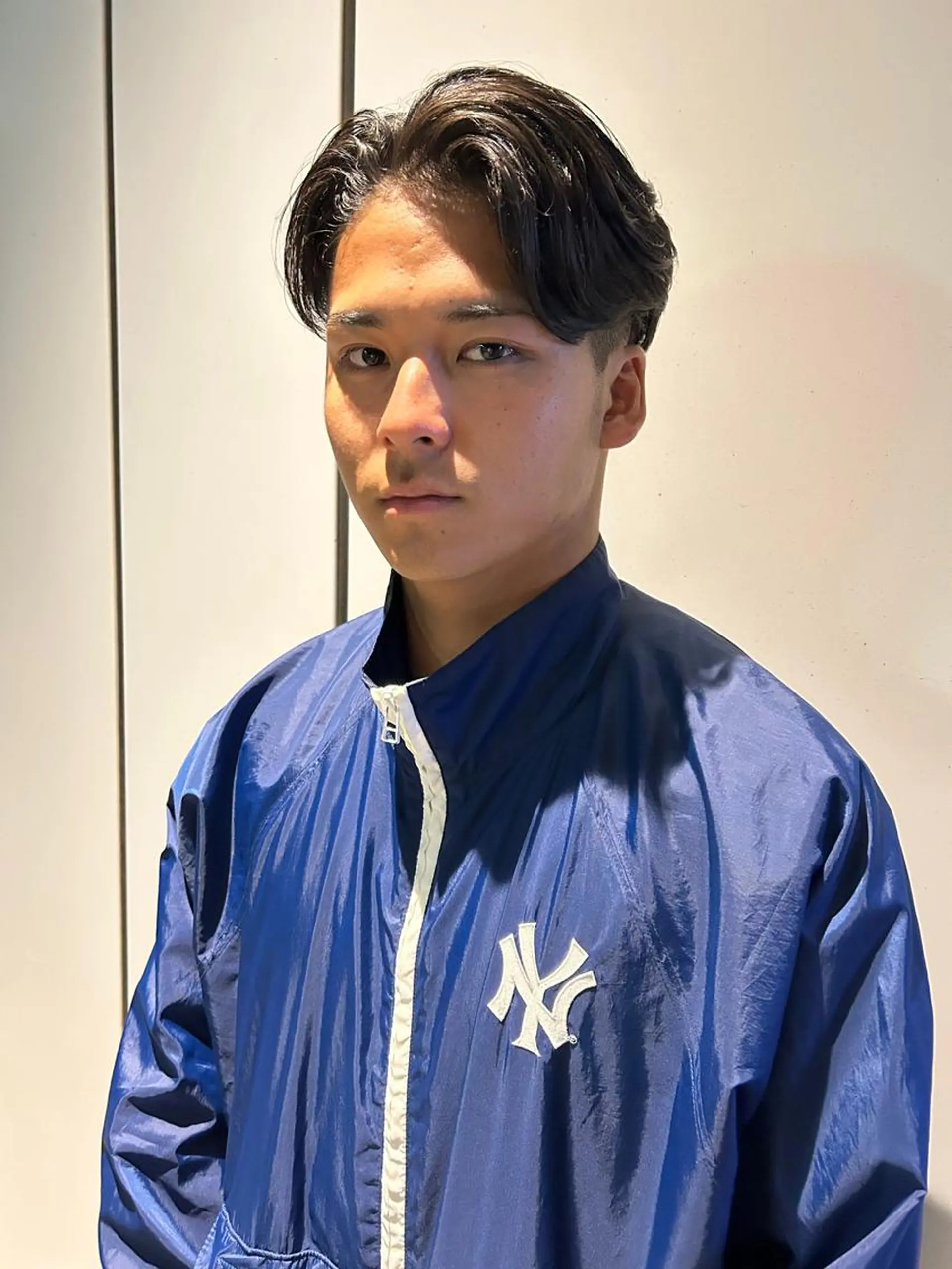 ショート メンズ メンズブリーチ センターパート メンズハイライト メンズインナーカラー メンズパーマ カット charme所属・💈メンズ特化 /伊藤大輝💈のヘアスタイル