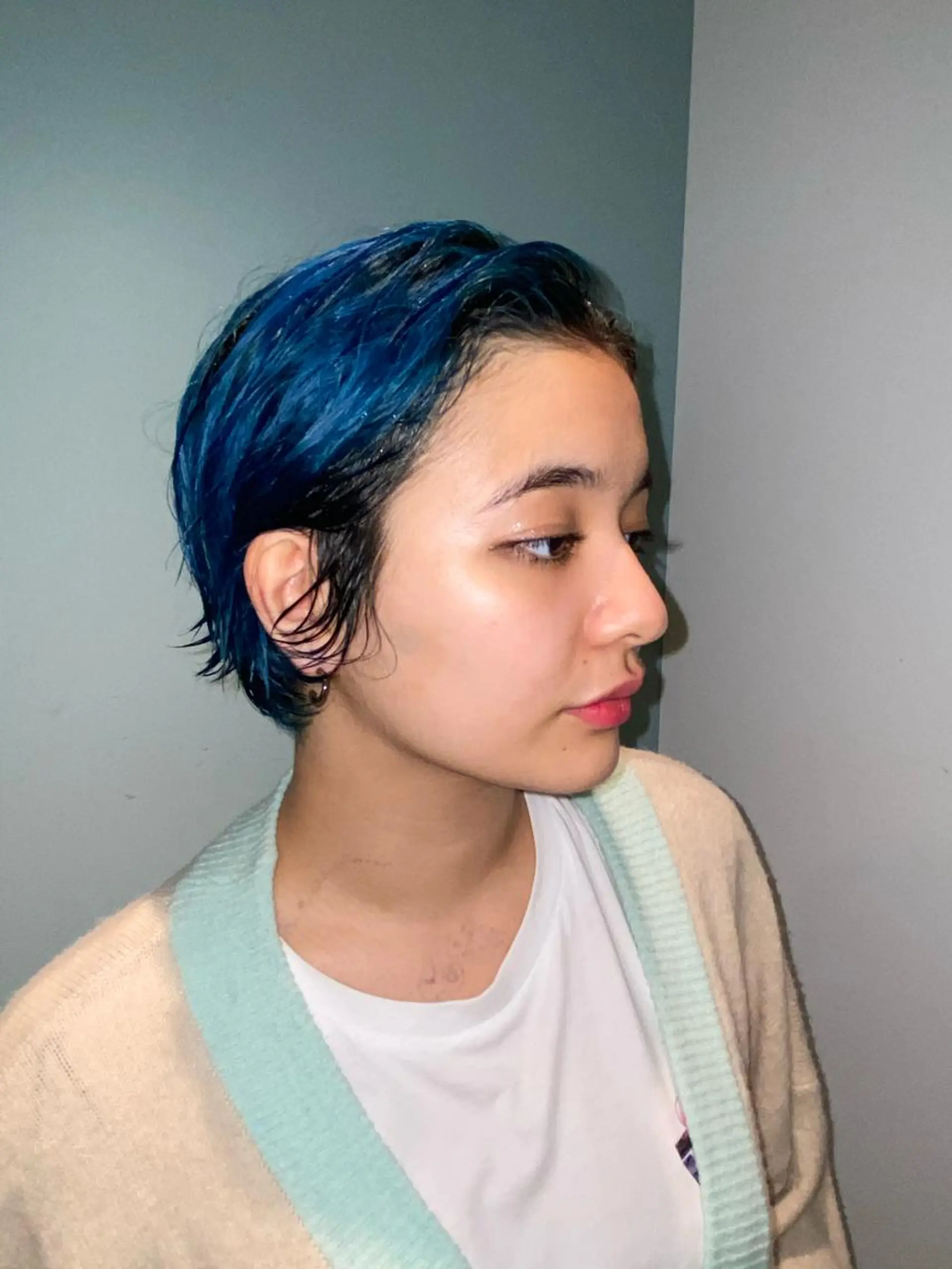 ショート カラー ブリーチ ブルーカラー sola方南町所属・原一真/ 外国人ショートヘアのヘアスタイル