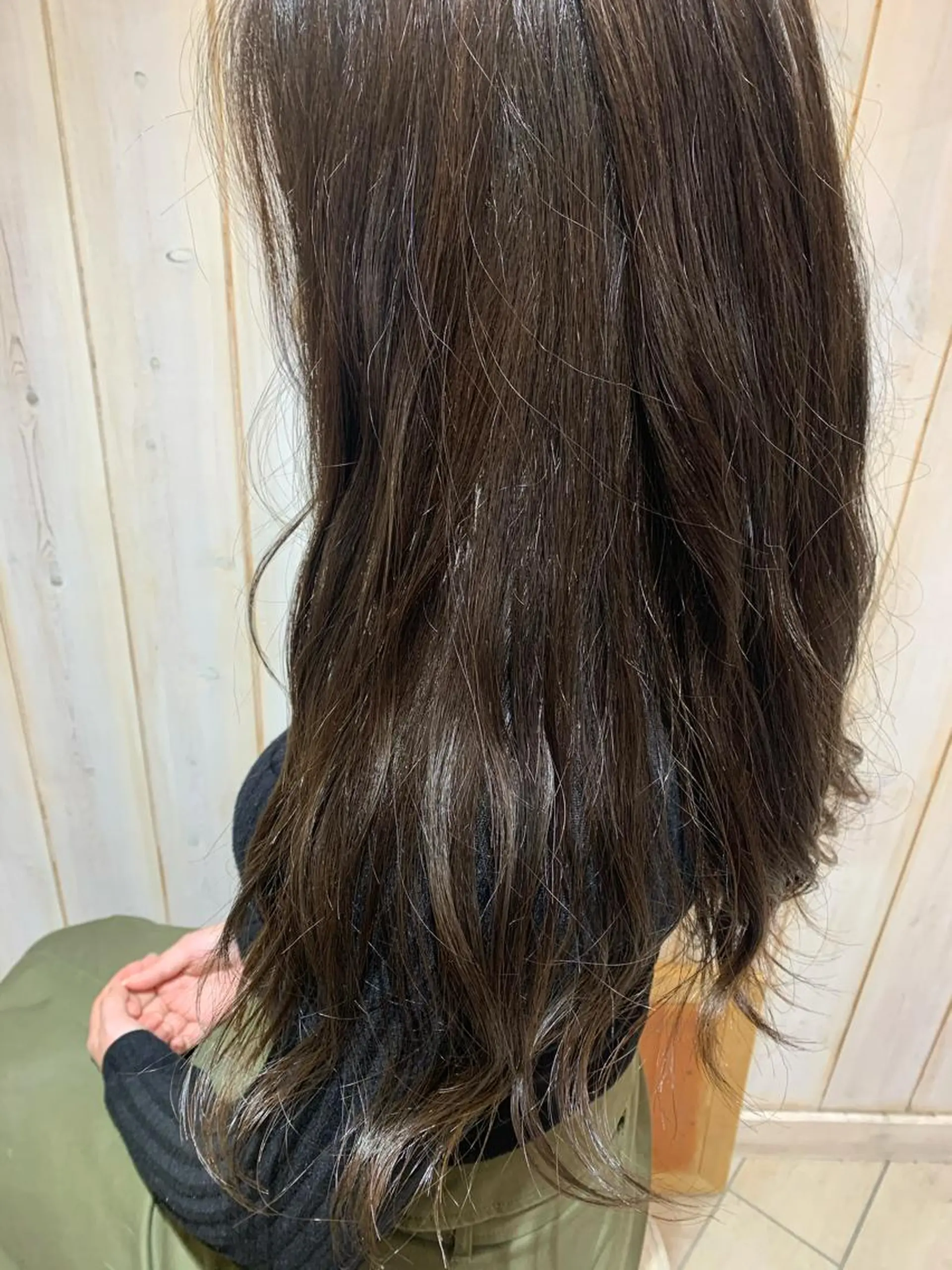 ロング ヘアカラー トリートメント 中井 茅佳のヘアスタイル