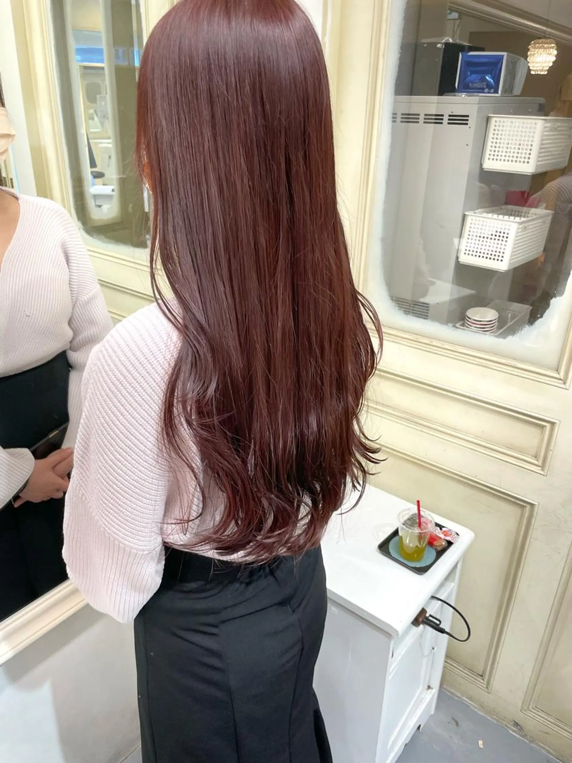 ロング カラー ヘアカラー ぱつっとボブ 古家 佑真のヘアスタイル