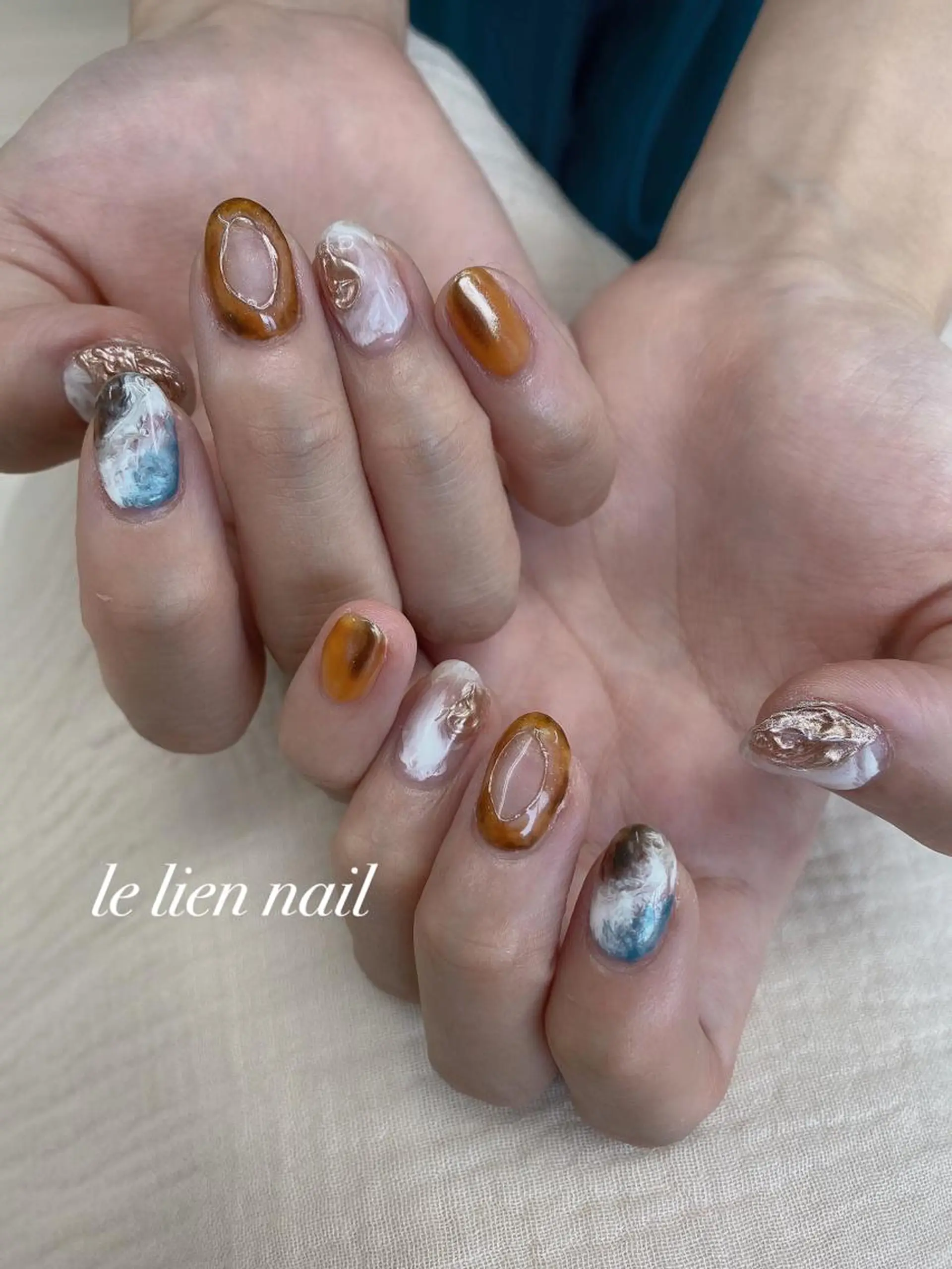 ネイル ブラウン ミラーネイル ニュアンスネイル 夏ネイル ハンドネイル le lien nailのネイルデザイン