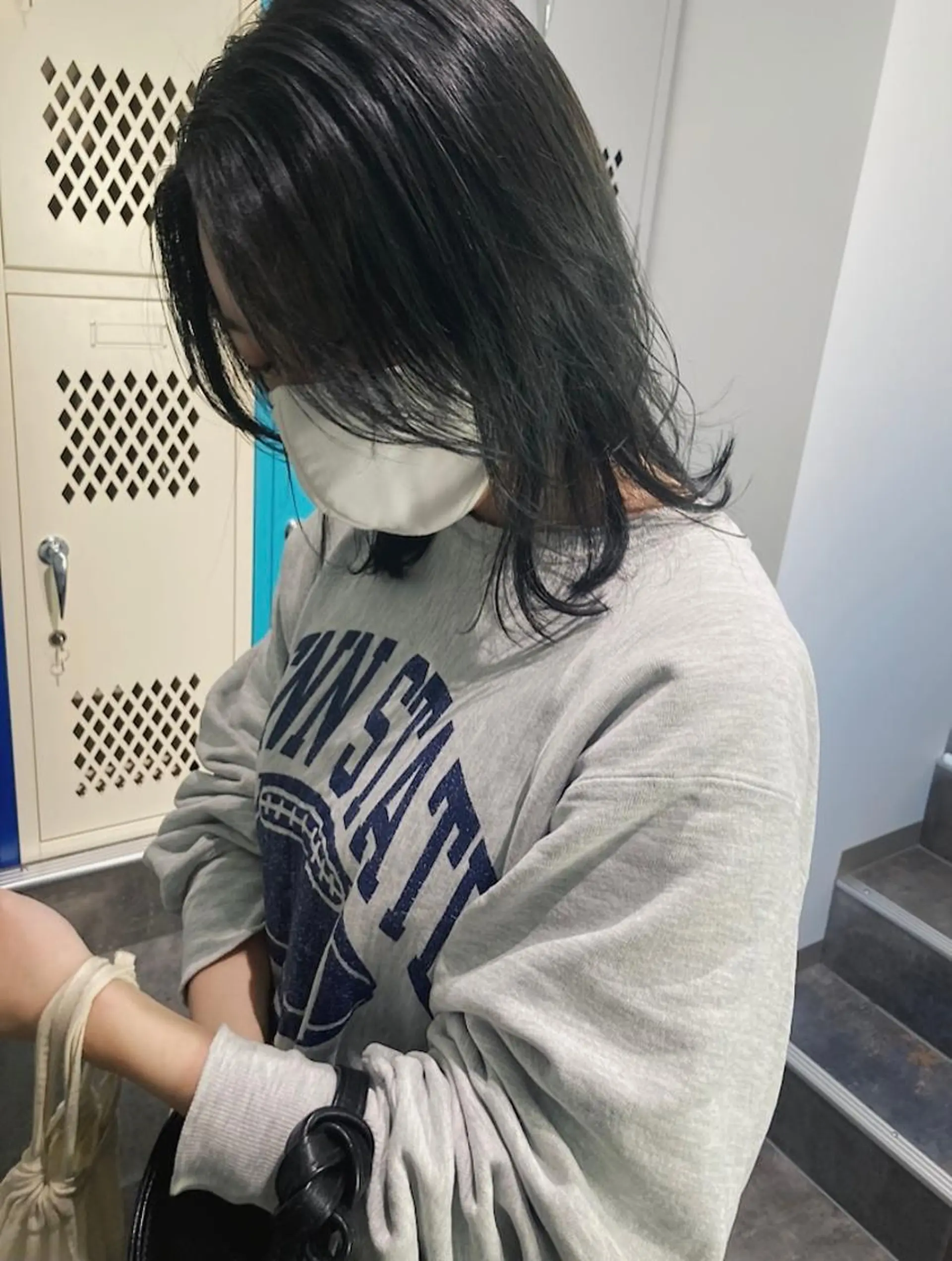 セミロング カラー 佐伯 和佳のヘアスタイル