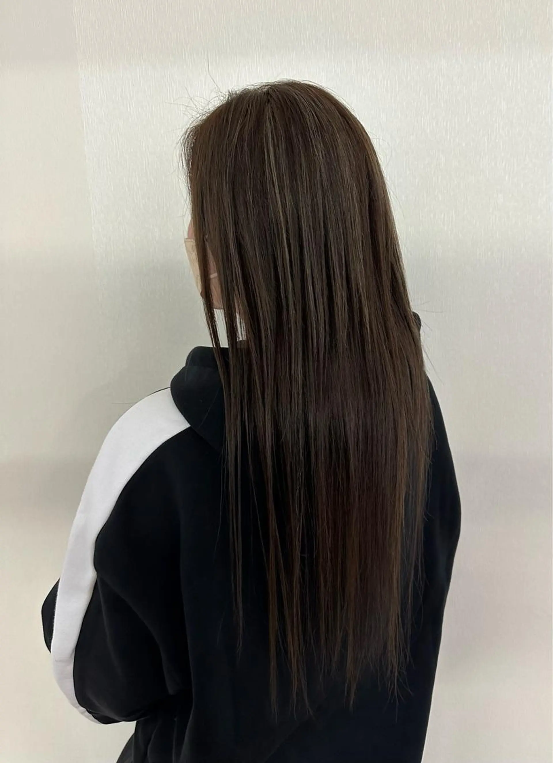 ロング カラー ハイライトカラー シルバー ハイライト 相澤 茉澄のマツエク・マツパデザイン