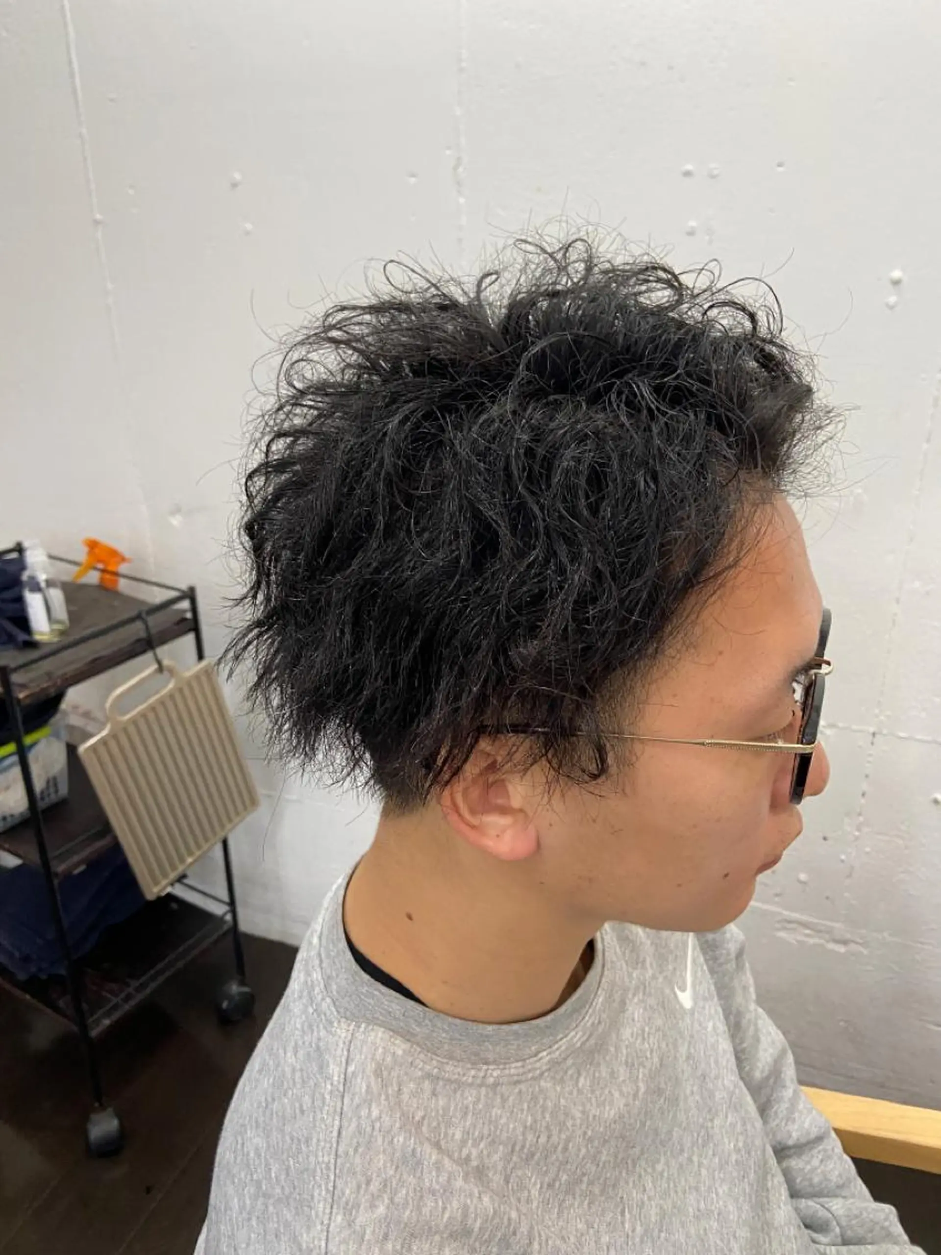 ショート カラー パーマ ヘアアレンジ メンズ ネイル マツエク・マツパ メンズパーマ アッシュ 黒髪 ブルーカラー ブルーブラック times salon名駅所属・久木原 ゆりのヘアスタイル