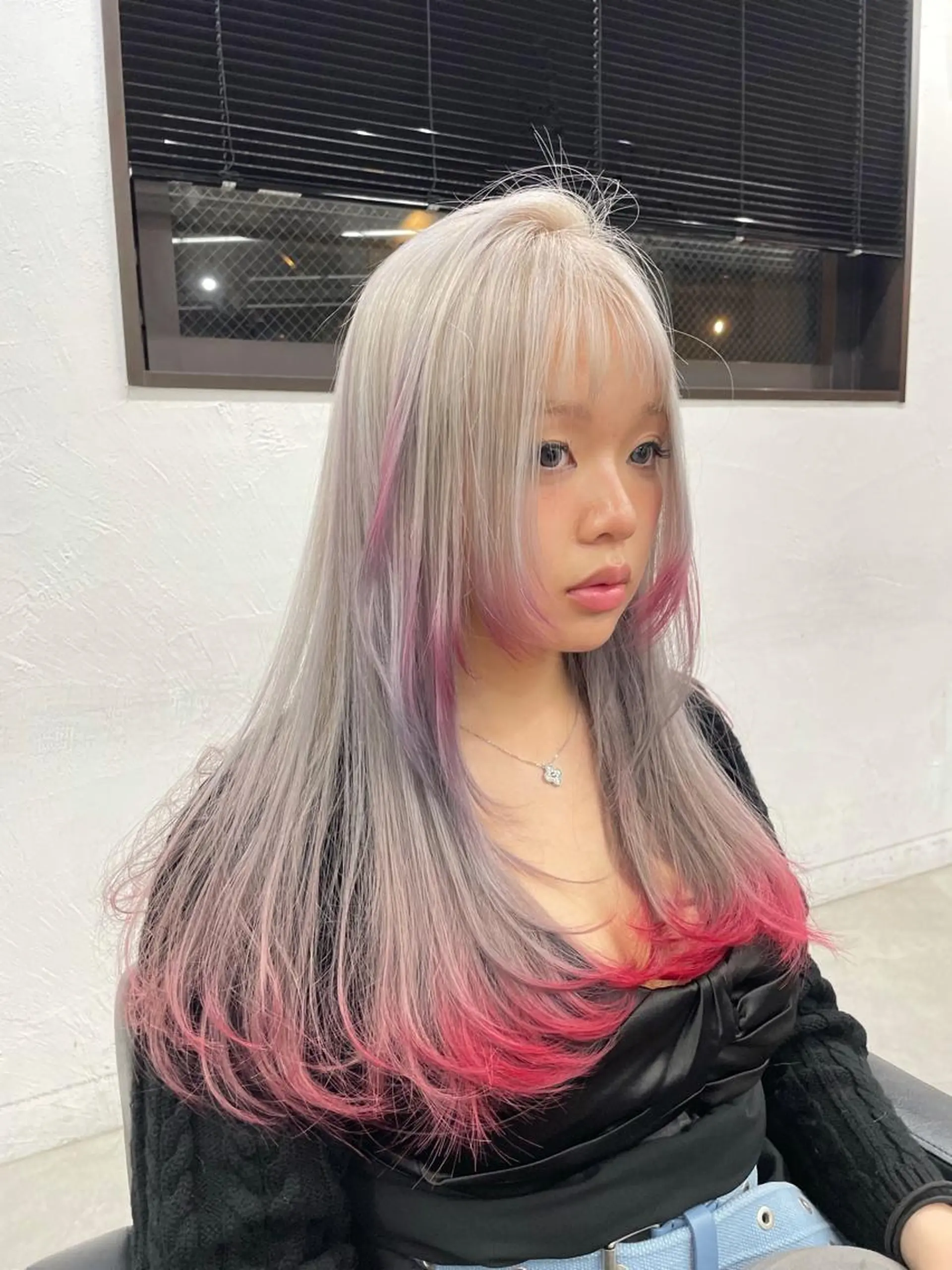 ロング カラー ヘアアレンジ 韓国/ハイトーン/ ボブ🎀MIKU🎀のヘアスタイル