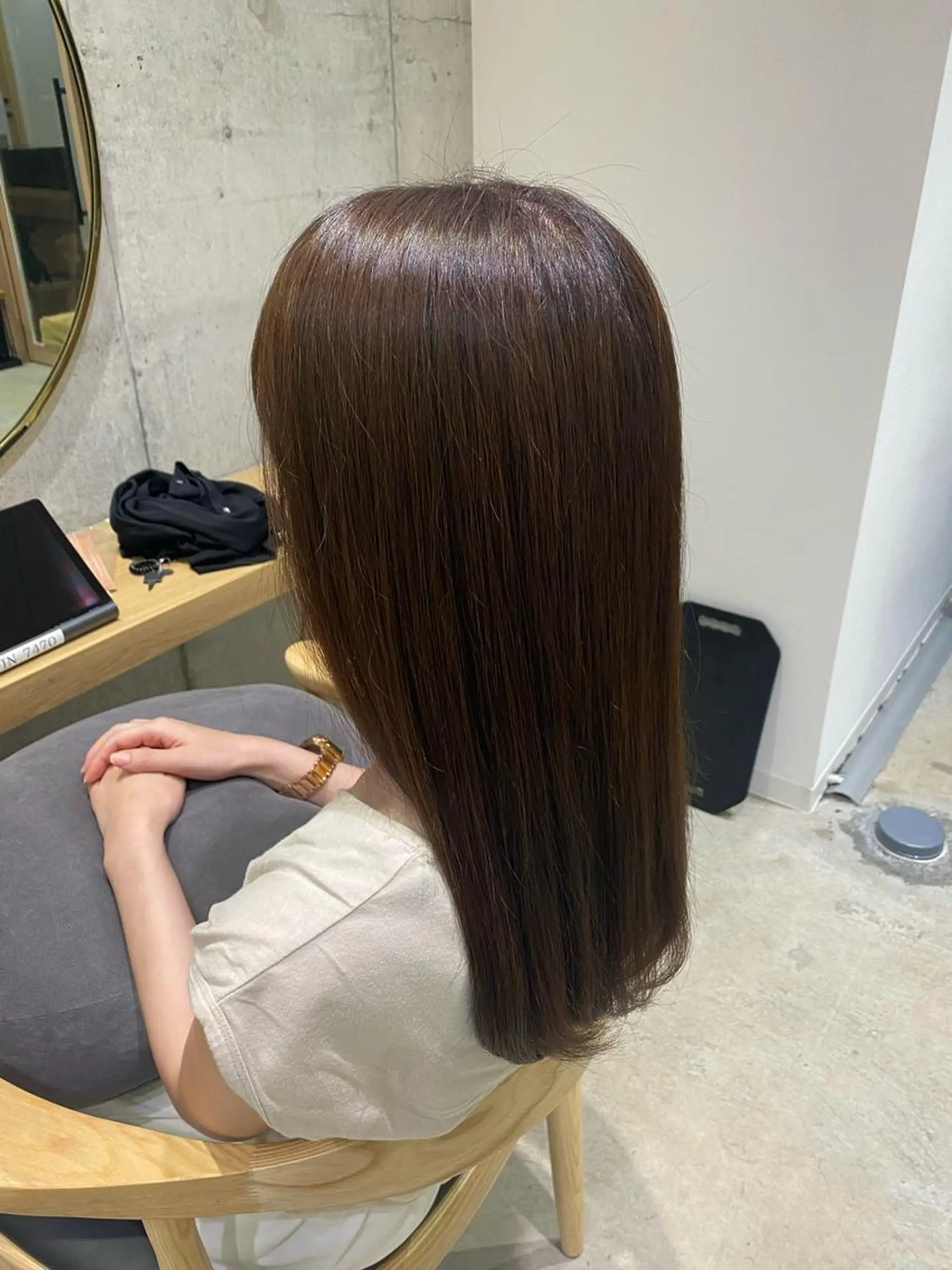ロング カラー ベージュカラー fumi🪞血色感 アップ艶カラーのヘアスタイル