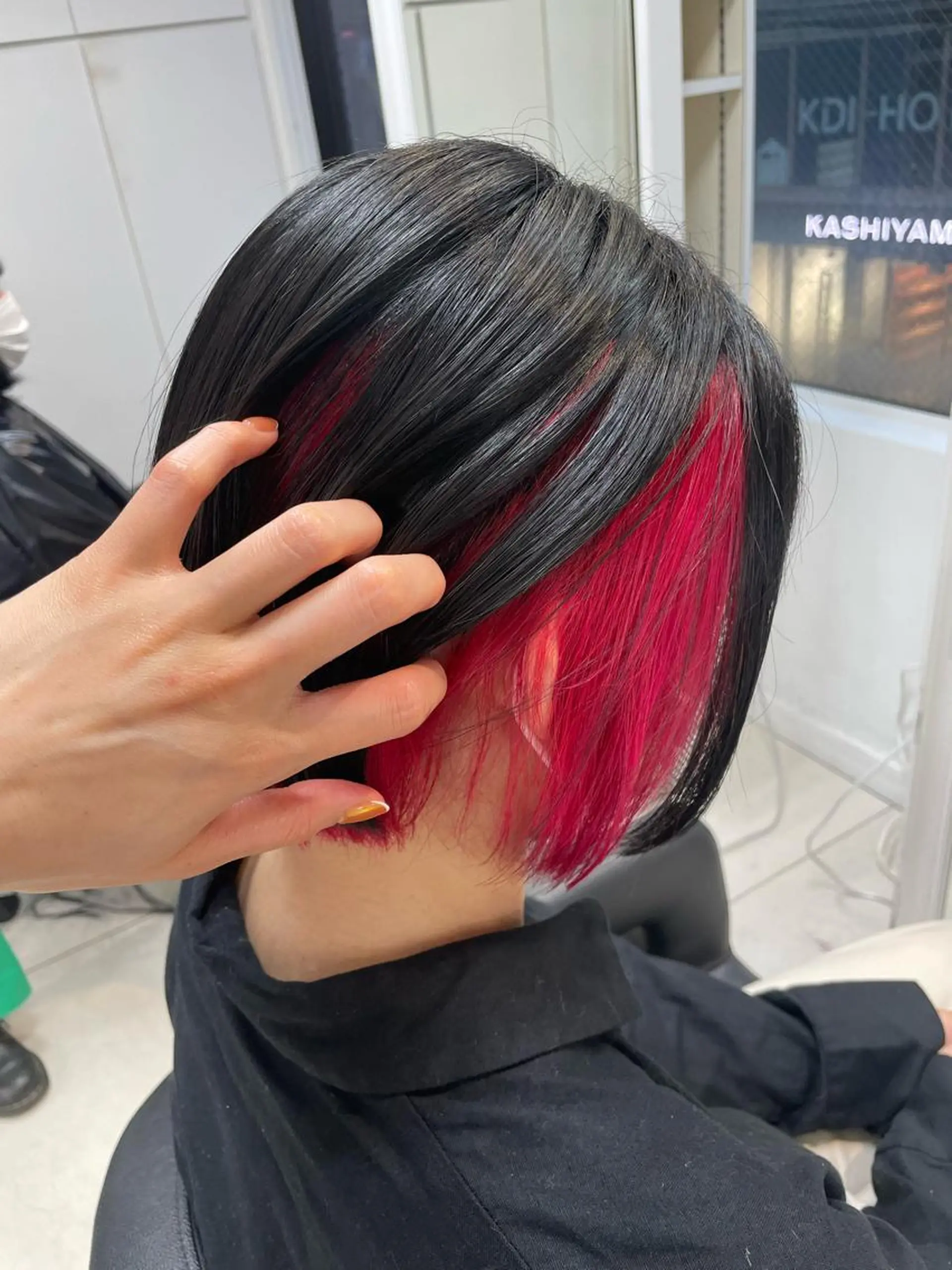 ショート カラー カット ヘアカラー トリートメント 【デザインカラー】 粥川佳日望のヘアスタイル
