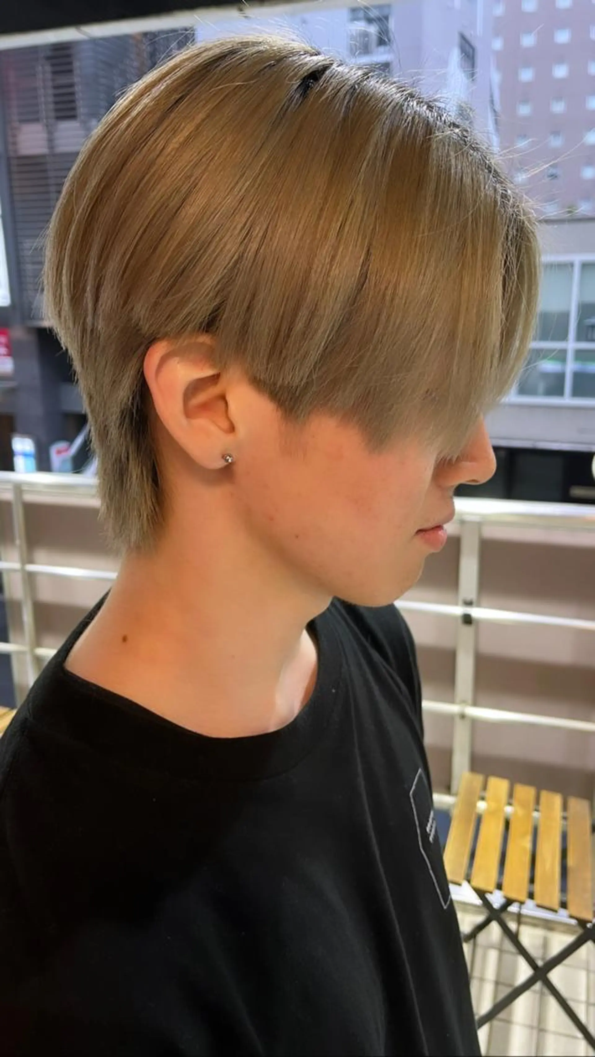 メンズ メンズブリーチ センターパート メンズインナーカラー マッシュ メンズショート カット 透明感カラー こだわりカットあさみのヘアスタイル
