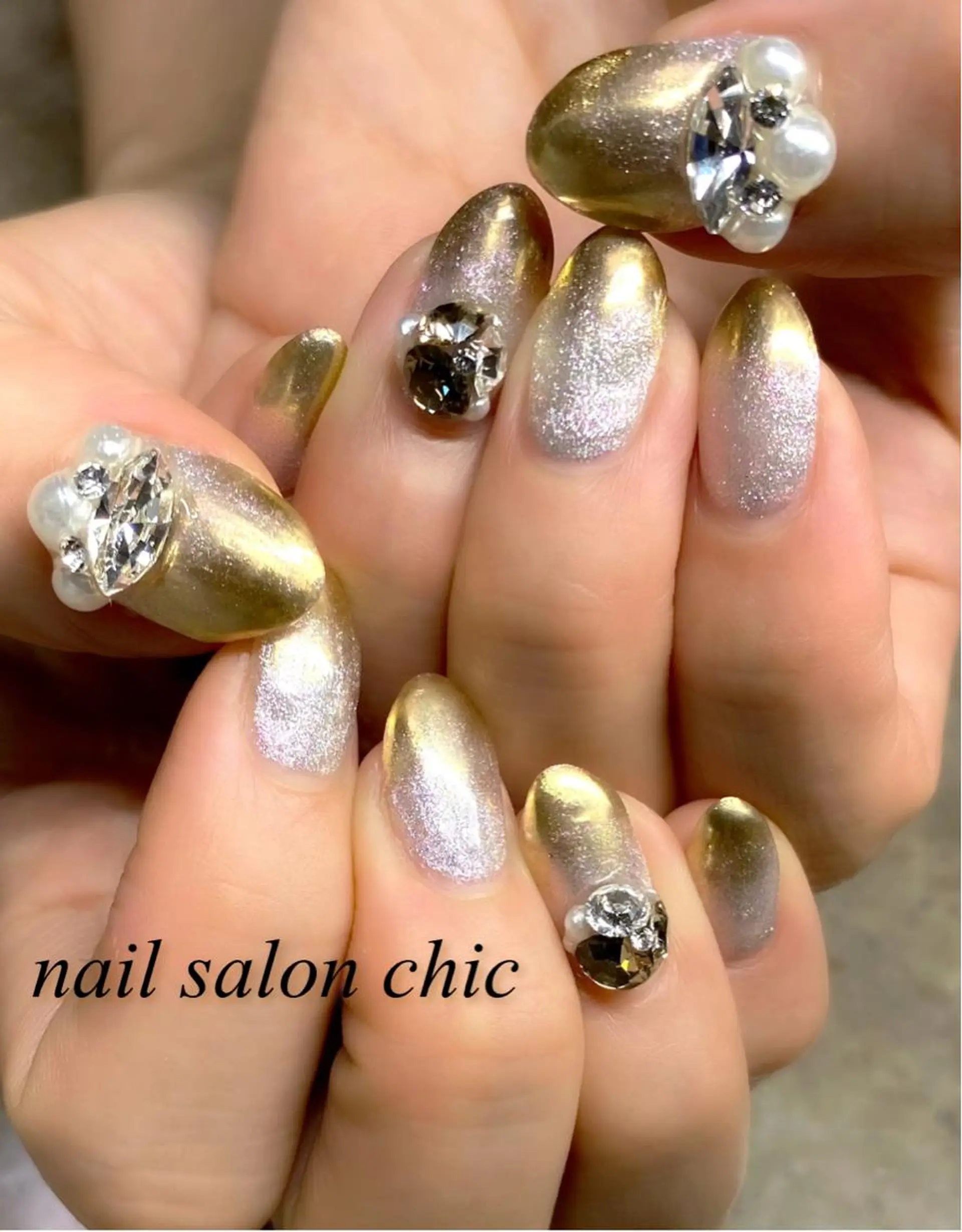 ネイル キラキラネイル nail salon chicのネイルデザイン