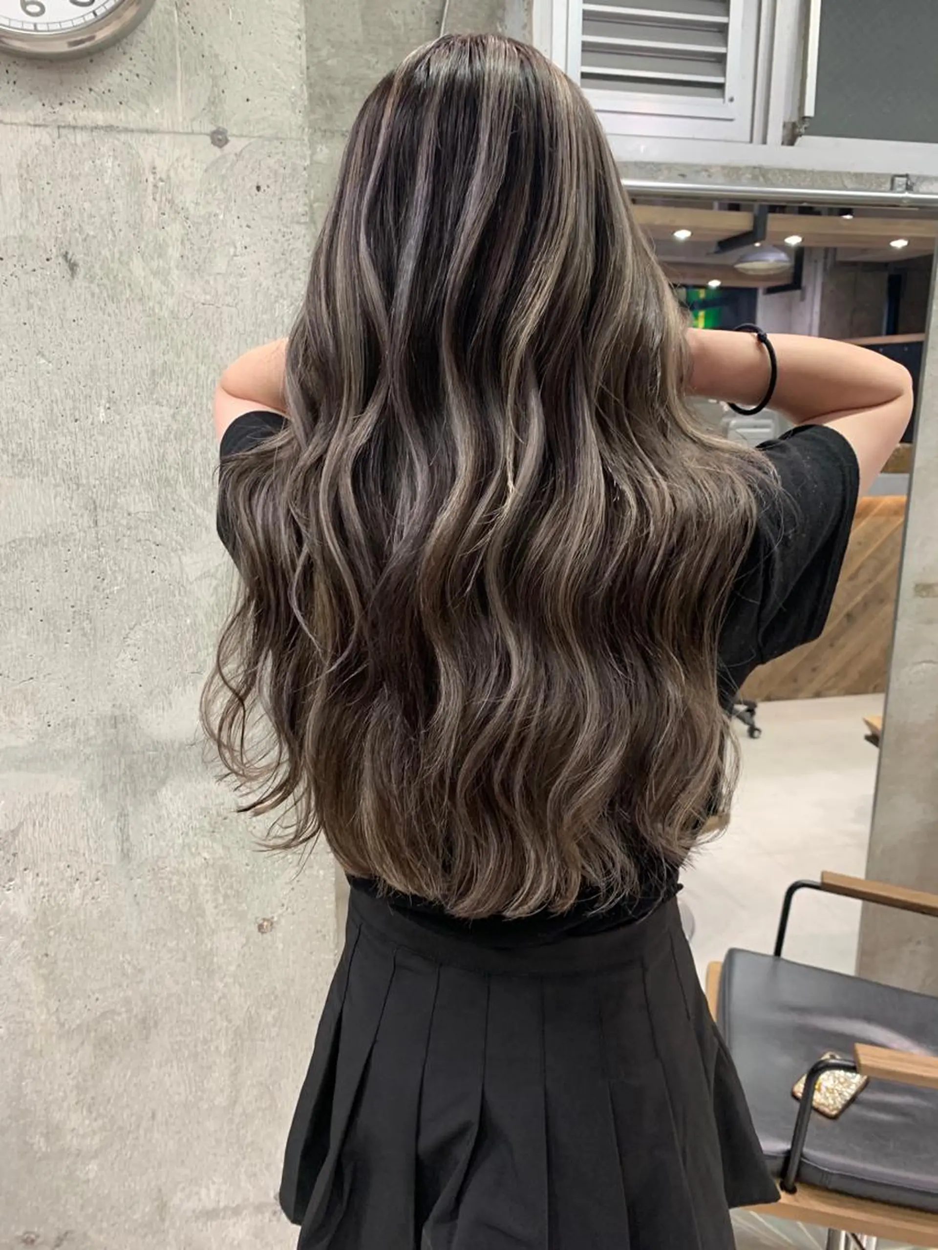 ロング カラー ハイライトカラー ハイライト ヘアカラー 🌺KANA🇺🇸 海外トレンドヘアのヘアスタイル
