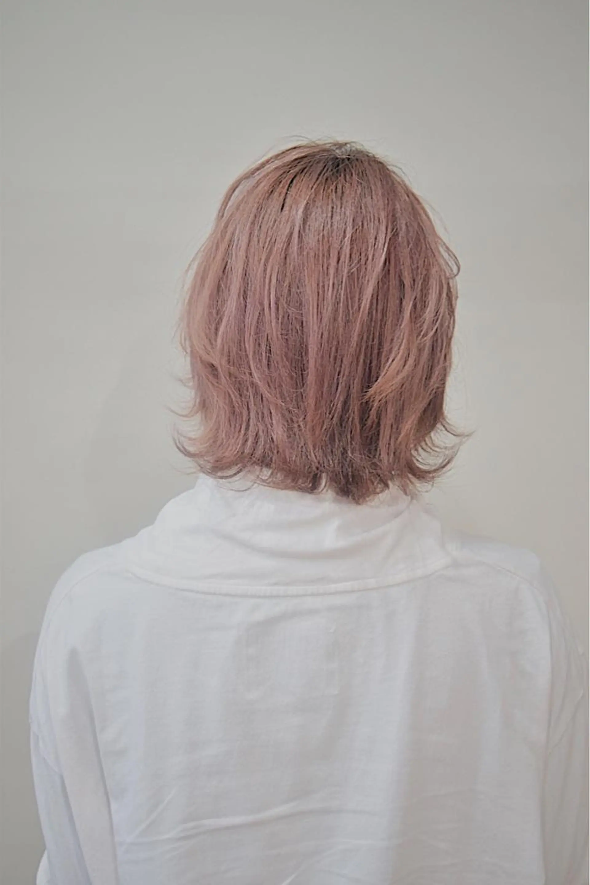 カラー ピンクカラー ハイトーンカラー RYUのヘアスタイル