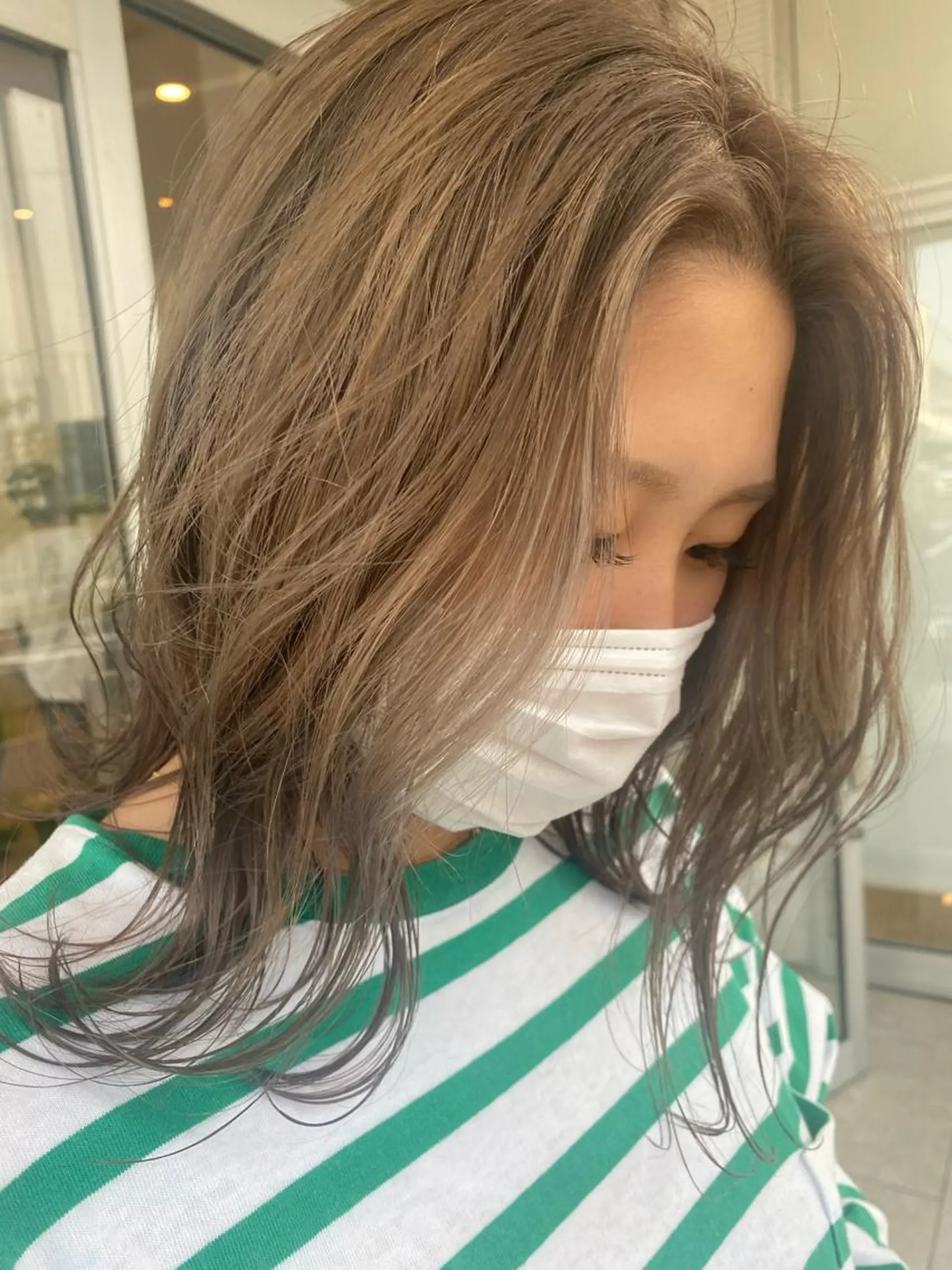 ミディアム カラー グレージュ 鹿児島 聖来のヘアスタイル