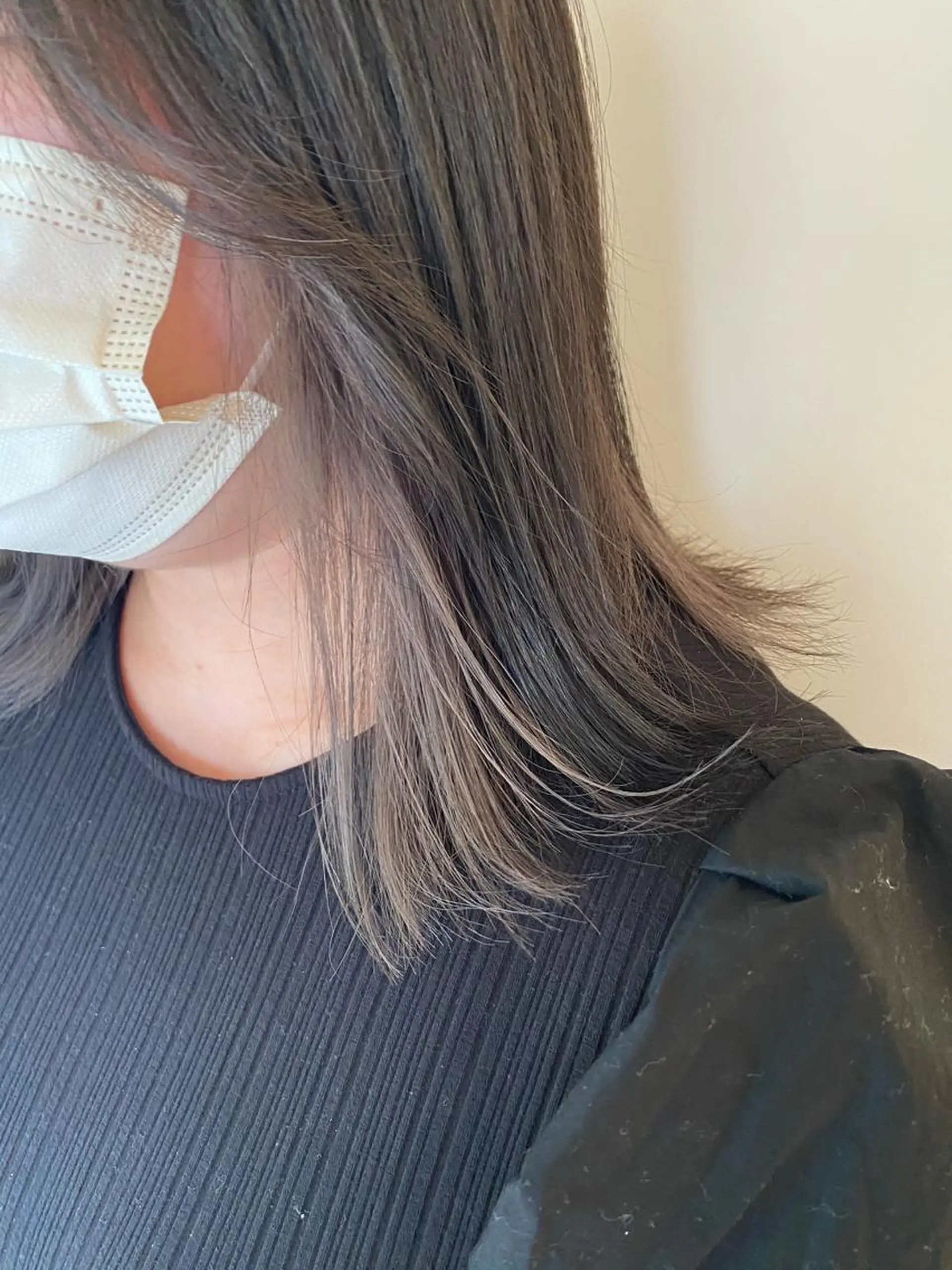 ミディアム カラー プレイングカラー🤍 細めハイライトのヘアスタイル