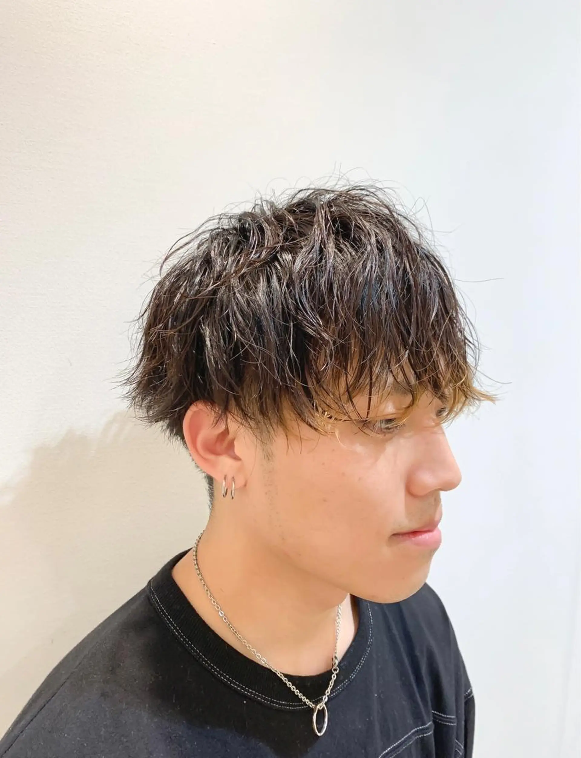 ショート パーマ メンズ メンズパーマ メンズツイストパーマ ツイストパーマ 内田 敦士のヘアスタイル