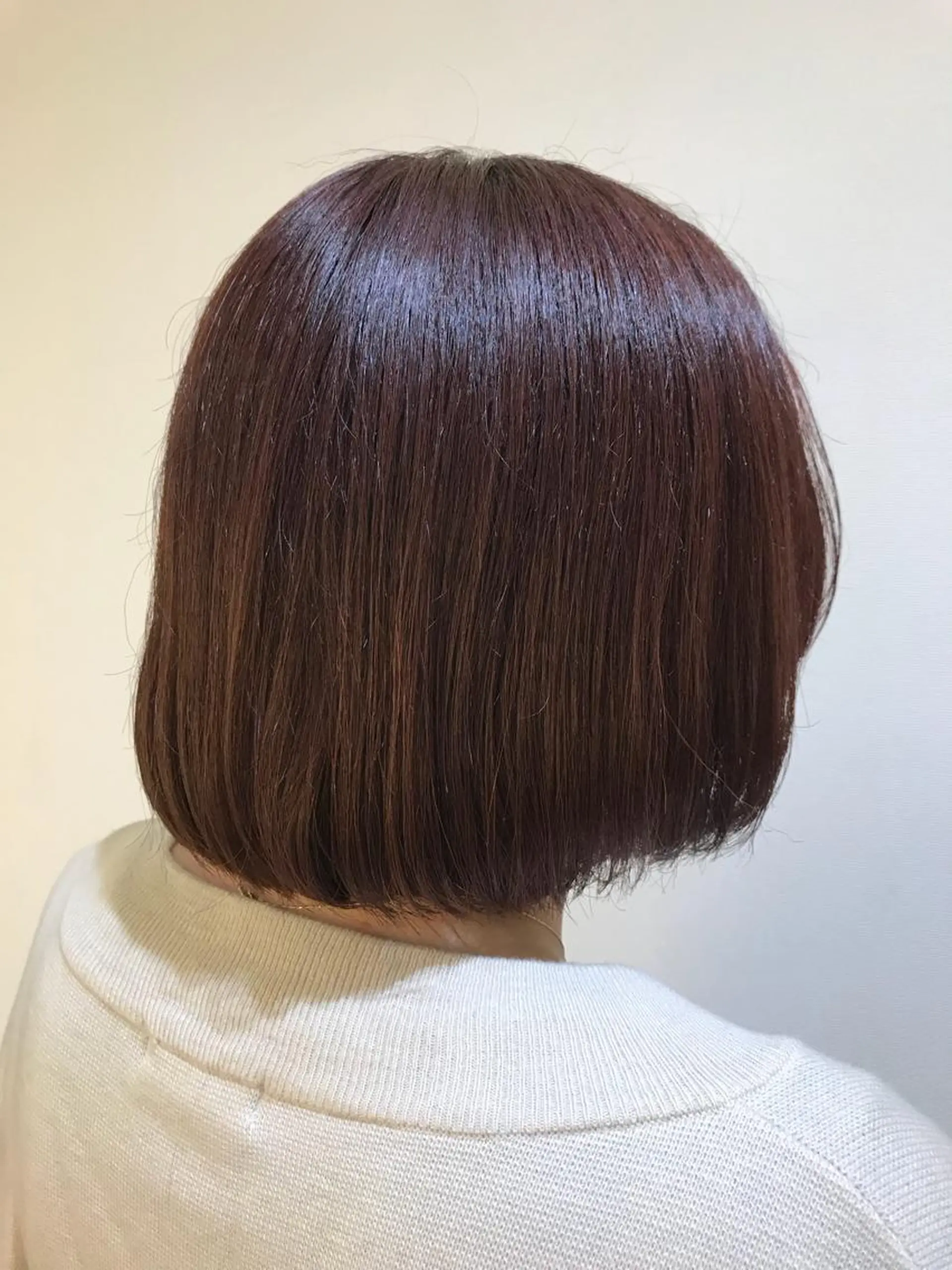 ショート カラー ベージュカラー ピンクカラー ピンクベージュ 清藤 綾のヘアスタイル