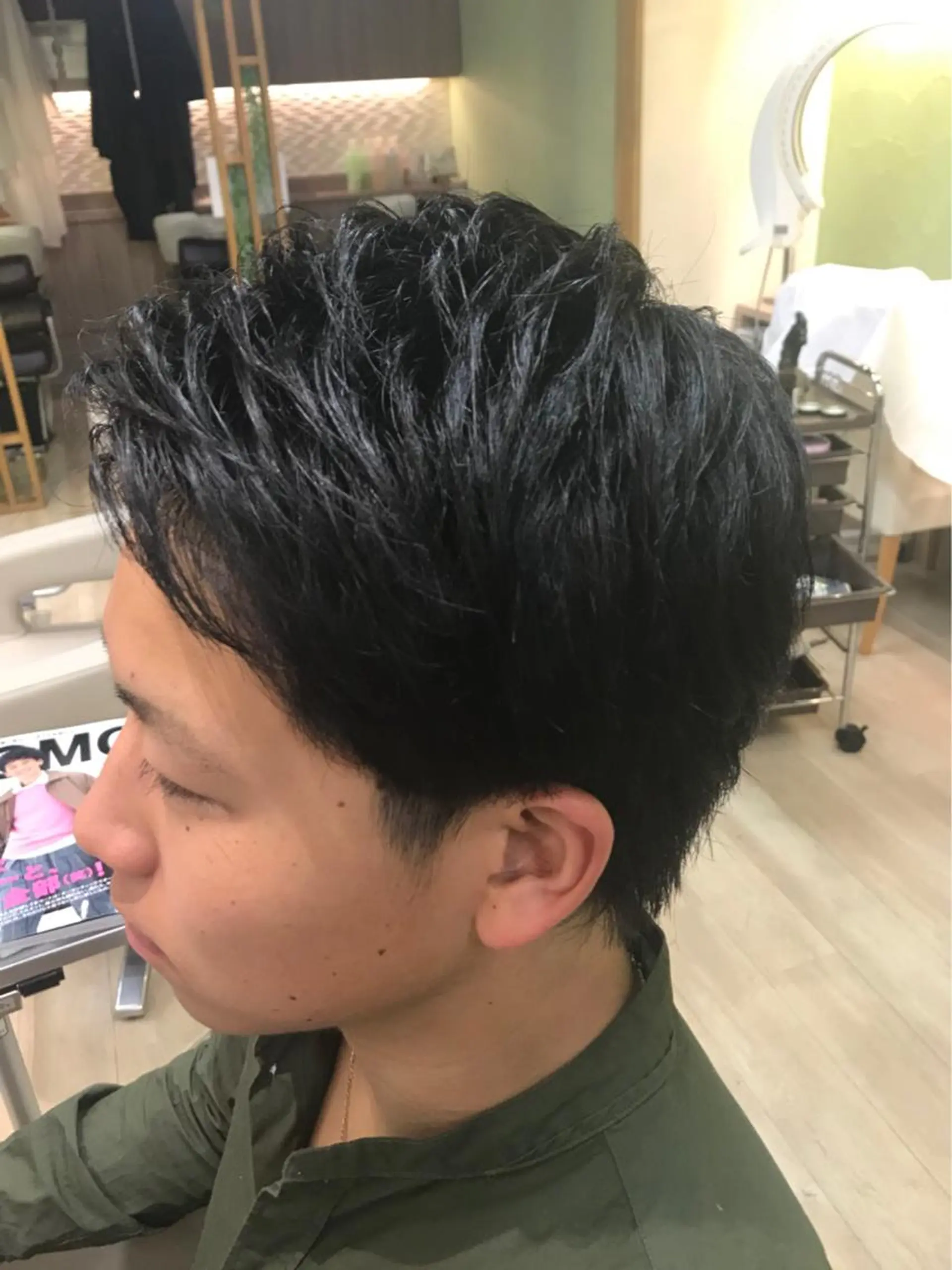ショート メンズ ❣️ふんわりレイヤー 艶髪縮毛矯正❣️金山のヘアスタイル