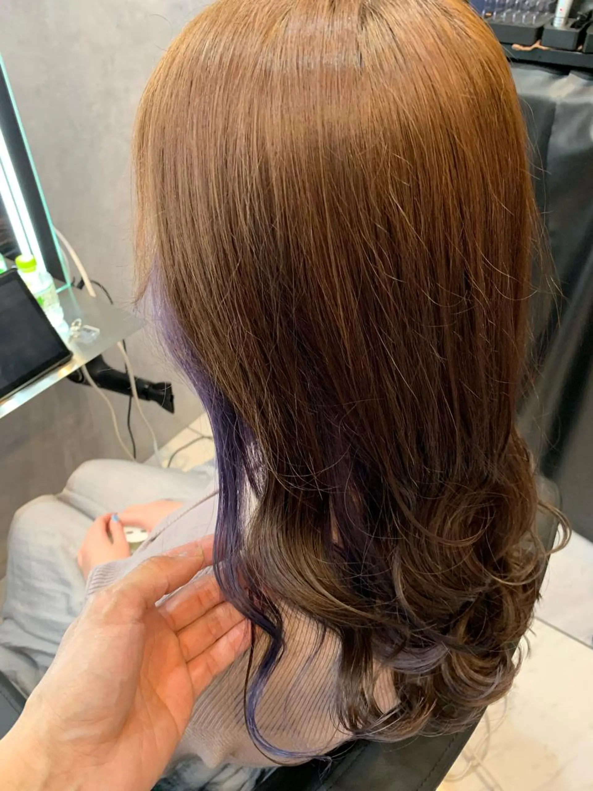 ロング カラー ブリーチ イヤリングカラー ラベンダーカラー 透明感/ブリーチ縮毛 /髪質改善/星野純一のヘアスタイル